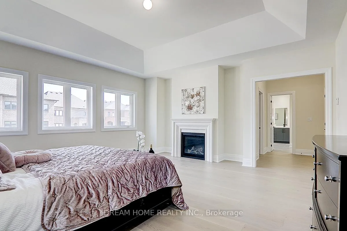 Photo 27 of 459 Via Romano Boulevard, Vaughan, Patterson — HOMEH