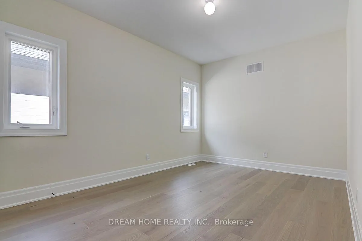 Photo 38 of 459 Via Romano Boulevard, Vaughan, Patterson — HOMEH