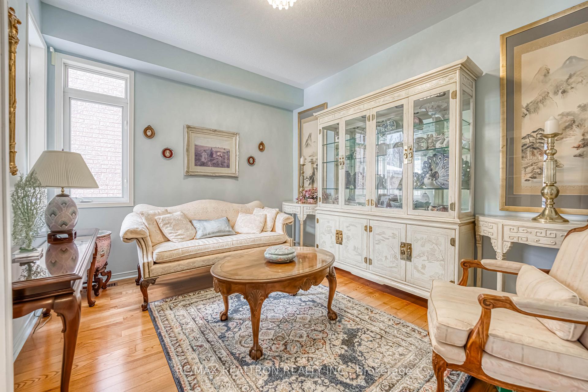 Photo 3 of 30 Green Meadow Crescent, Richmond Hill, Oak Ridges Lake Wilcox — HOMEH