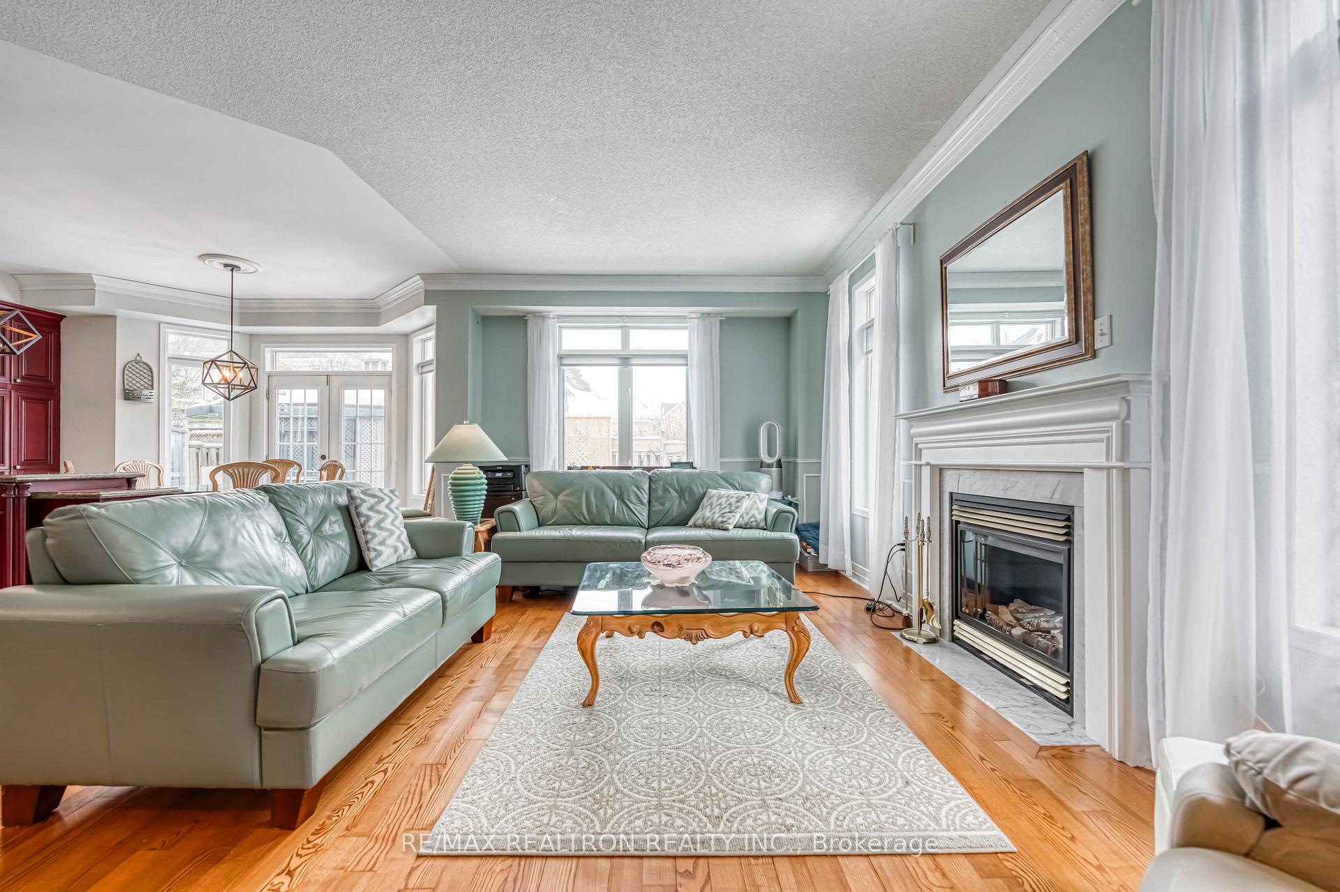 Photo 6 of 30 Green Meadow Crescent, Richmond Hill, Oak Ridges Lake Wilcox — HOMEH