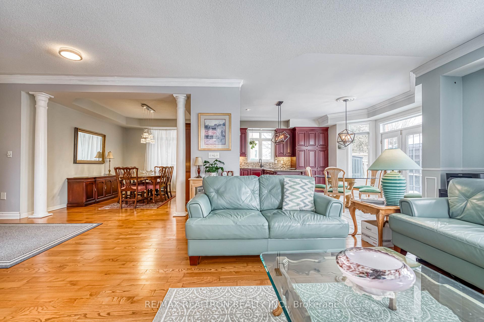 Photo 7 of 30 Green Meadow Crescent, Richmond Hill, Oak Ridges Lake Wilcox — HOMEH