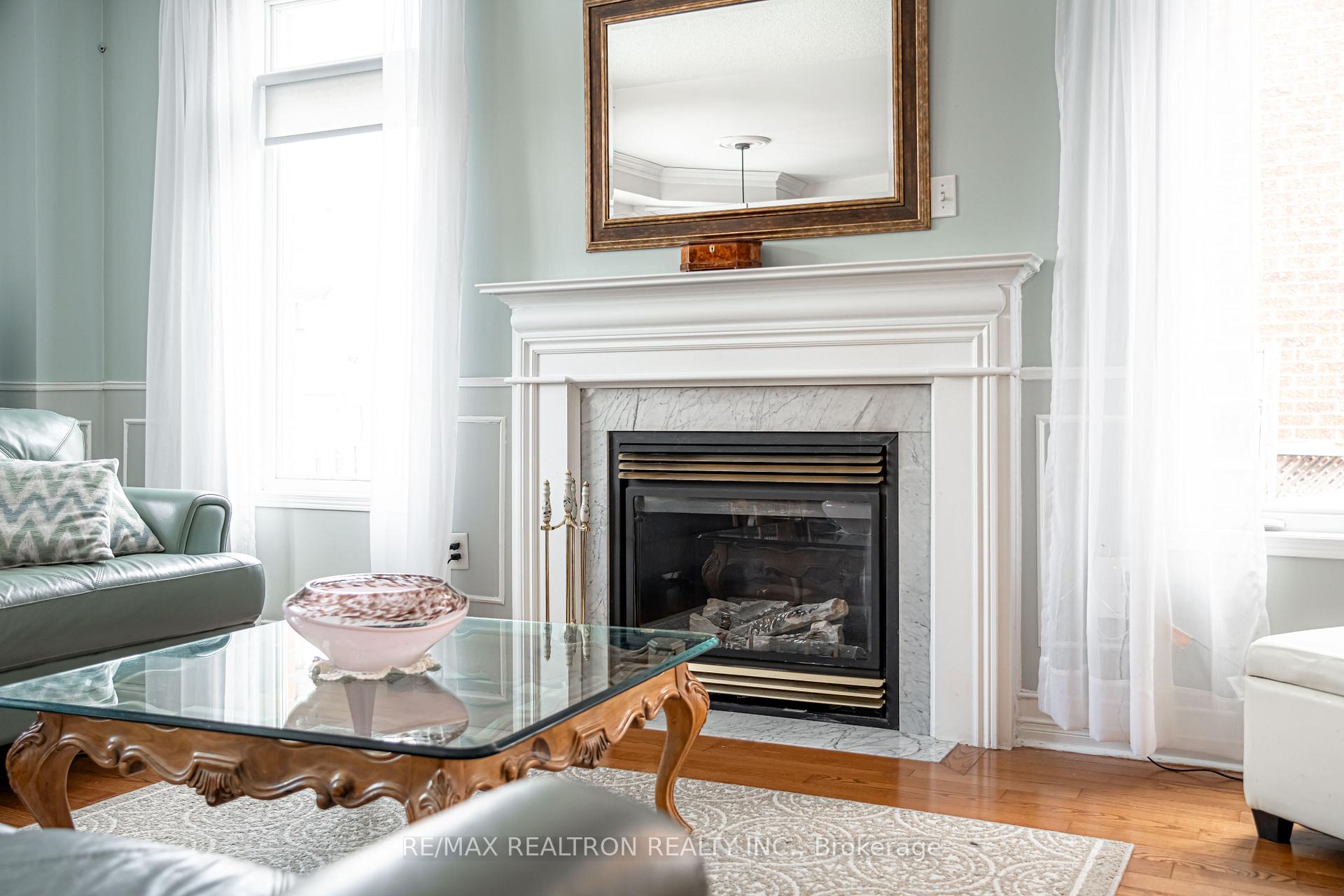 Photo 8 of 30 Green Meadow Crescent, Richmond Hill, Oak Ridges Lake Wilcox — HOMEH