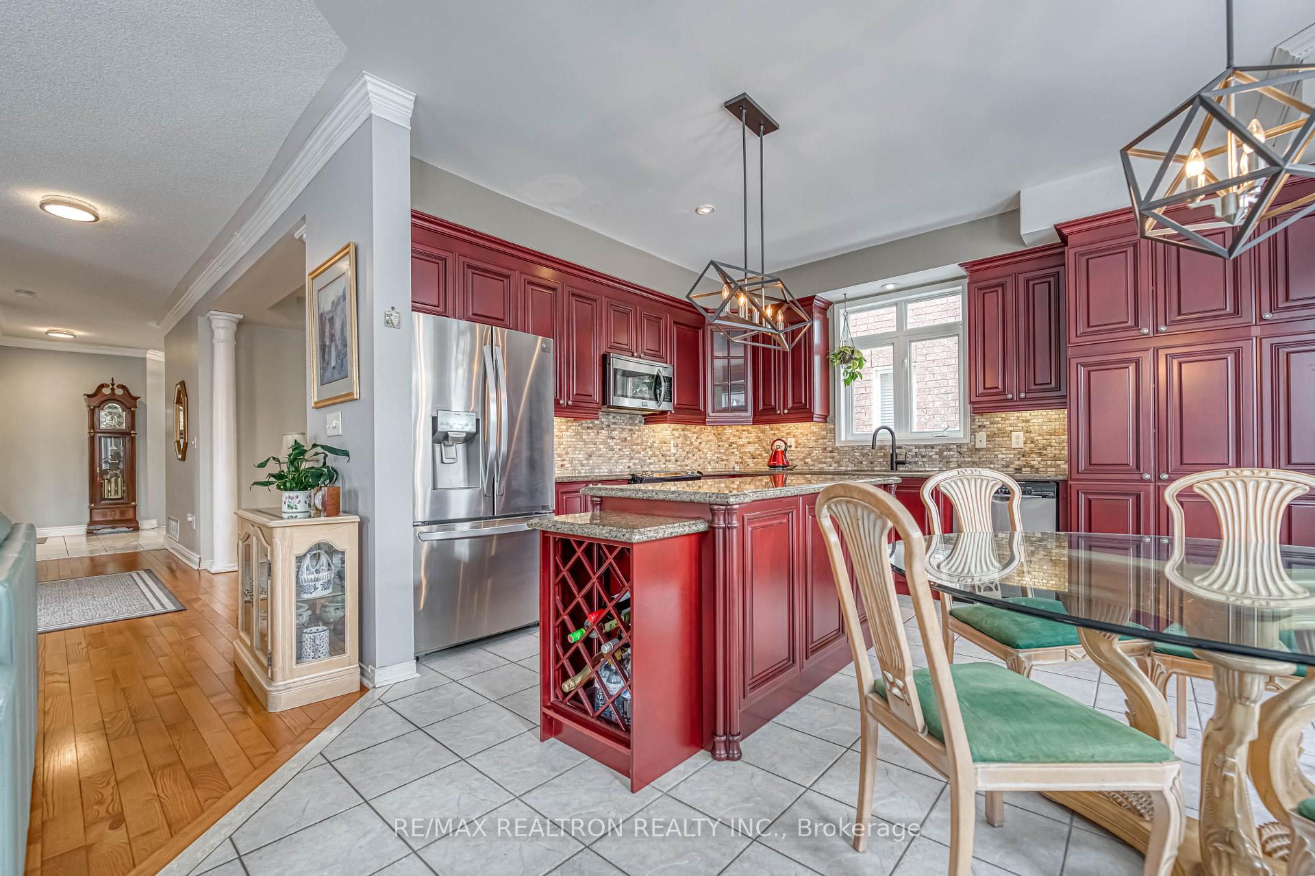 Photo 9 of 30 Green Meadow Crescent, Richmond Hill, Oak Ridges Lake Wilcox — HOMEH