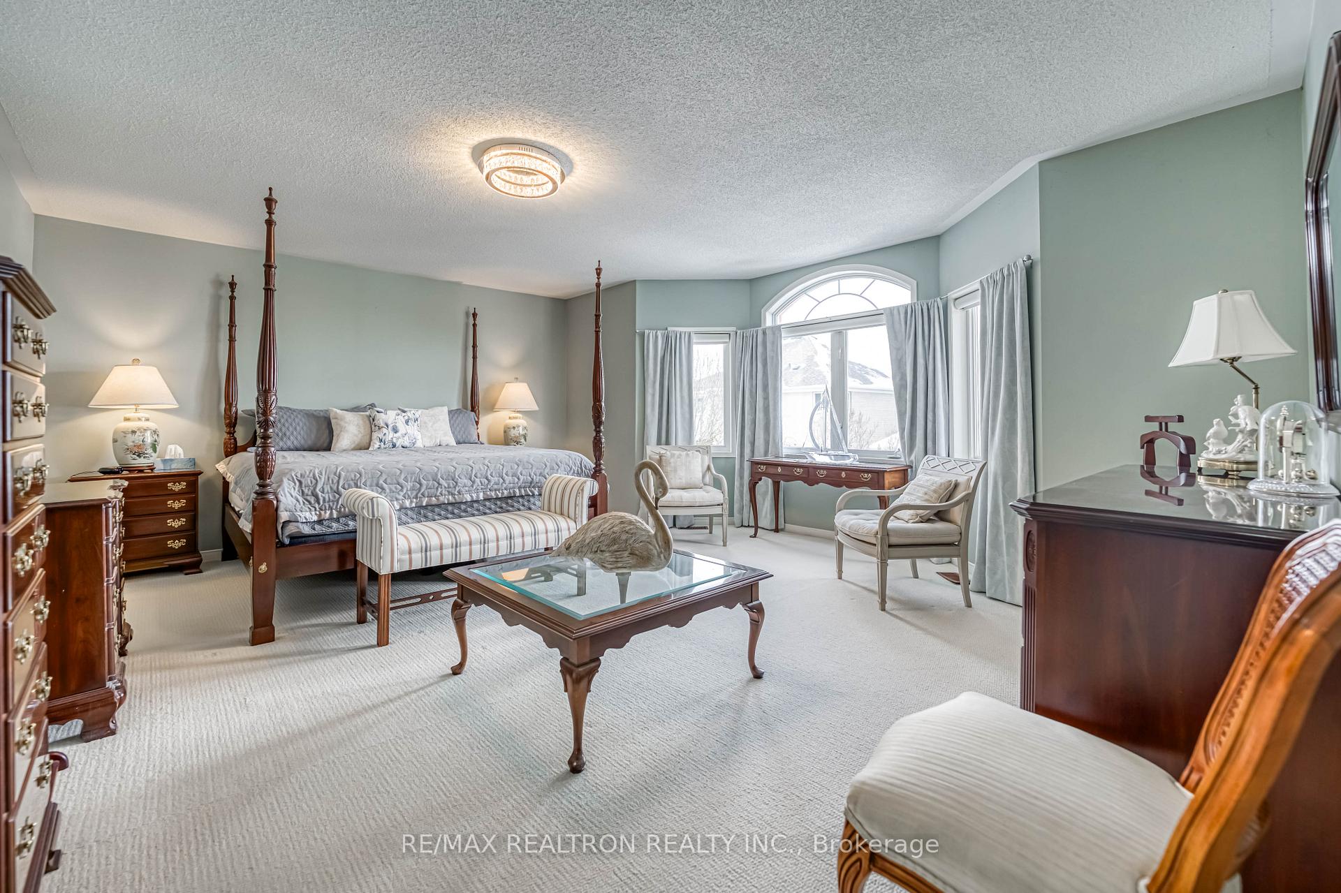 Photo 14 of 30 Green Meadow Crescent, Richmond Hill, Oak Ridges Lake Wilcox — HOMEH