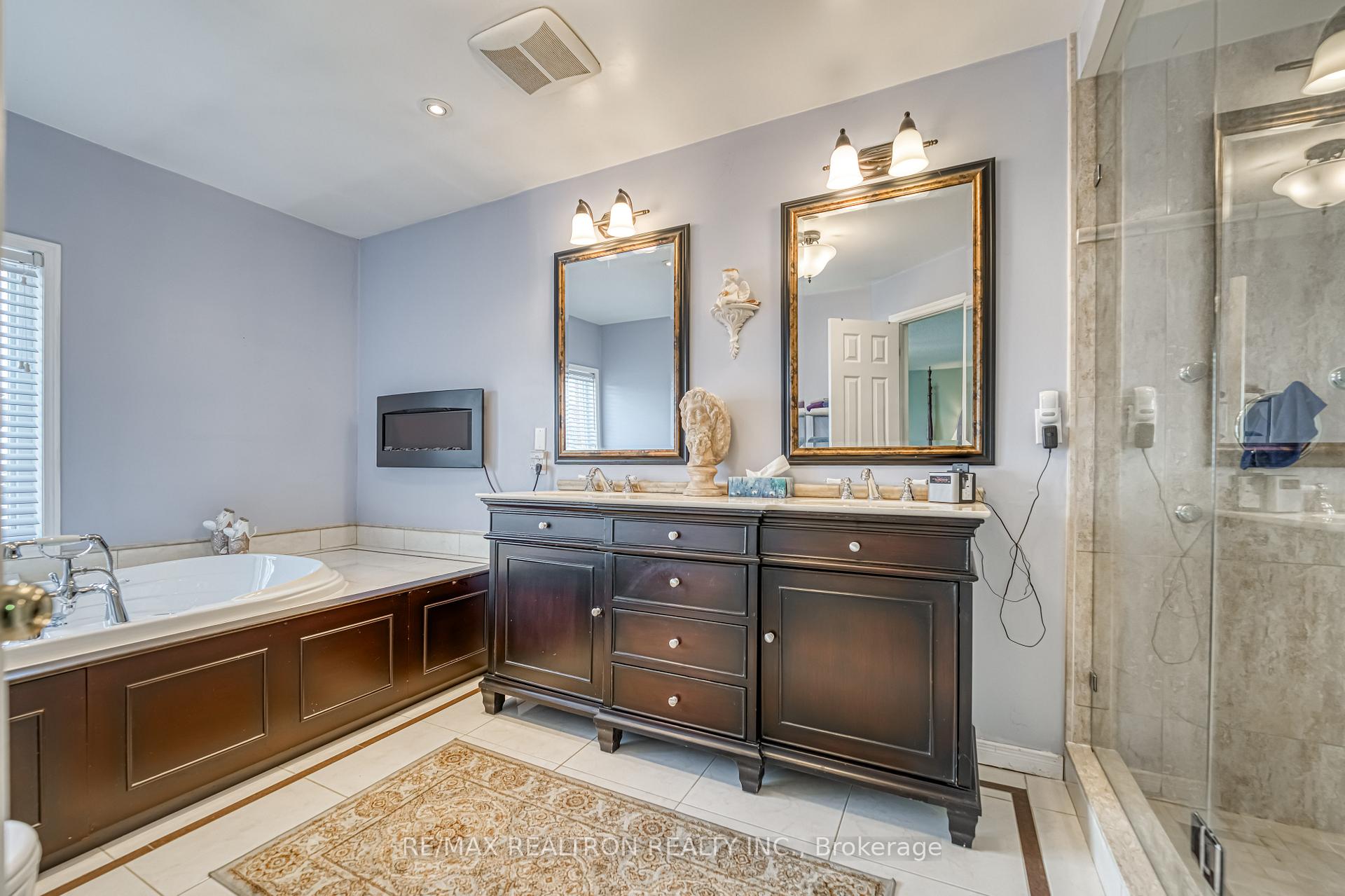 Photo 15 of 30 Green Meadow Crescent, Richmond Hill, Oak Ridges Lake Wilcox — HOMEH