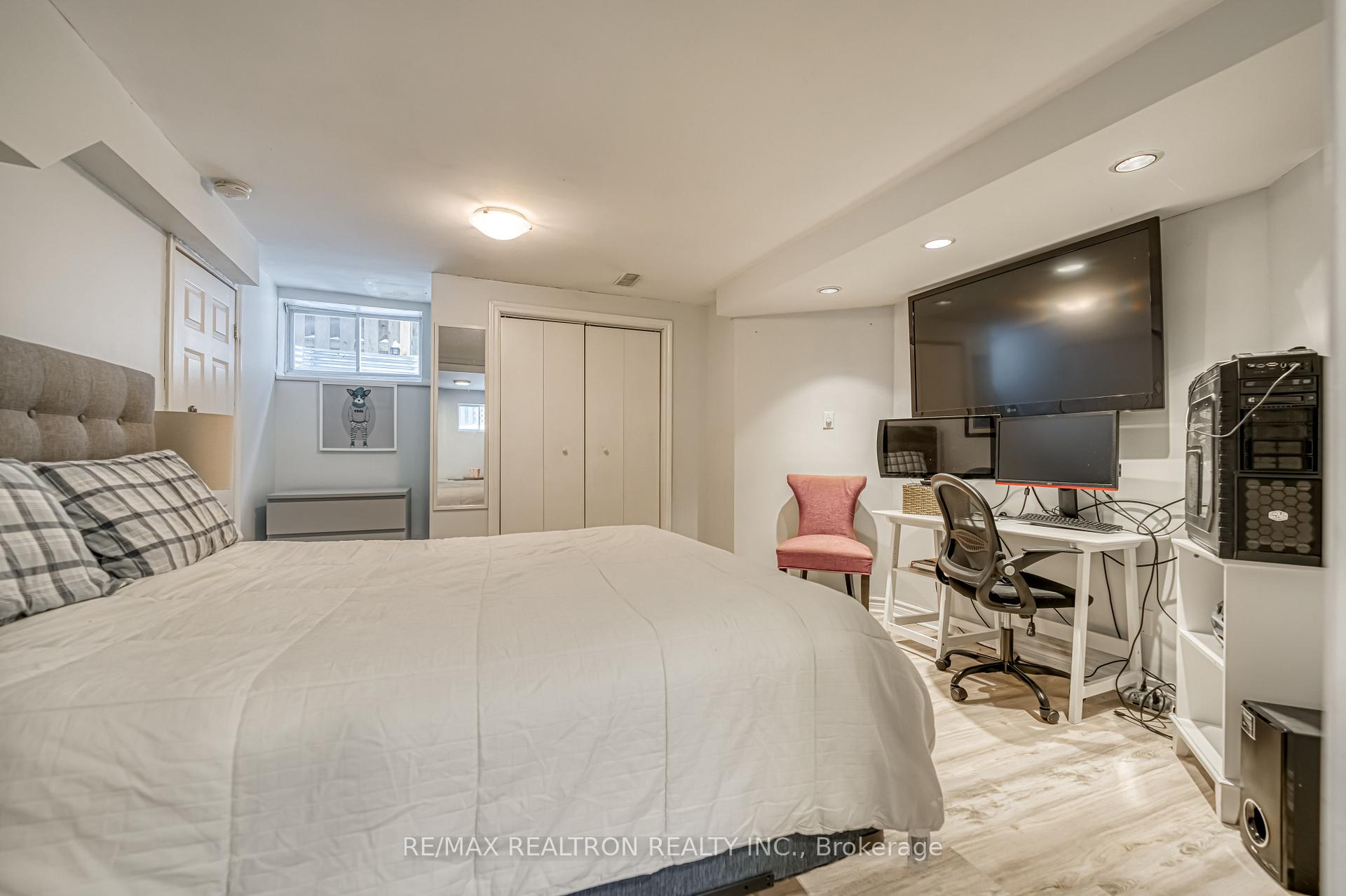 Photo 22 of 30 Green Meadow Crescent, Richmond Hill, Oak Ridges Lake Wilcox — HOMEH