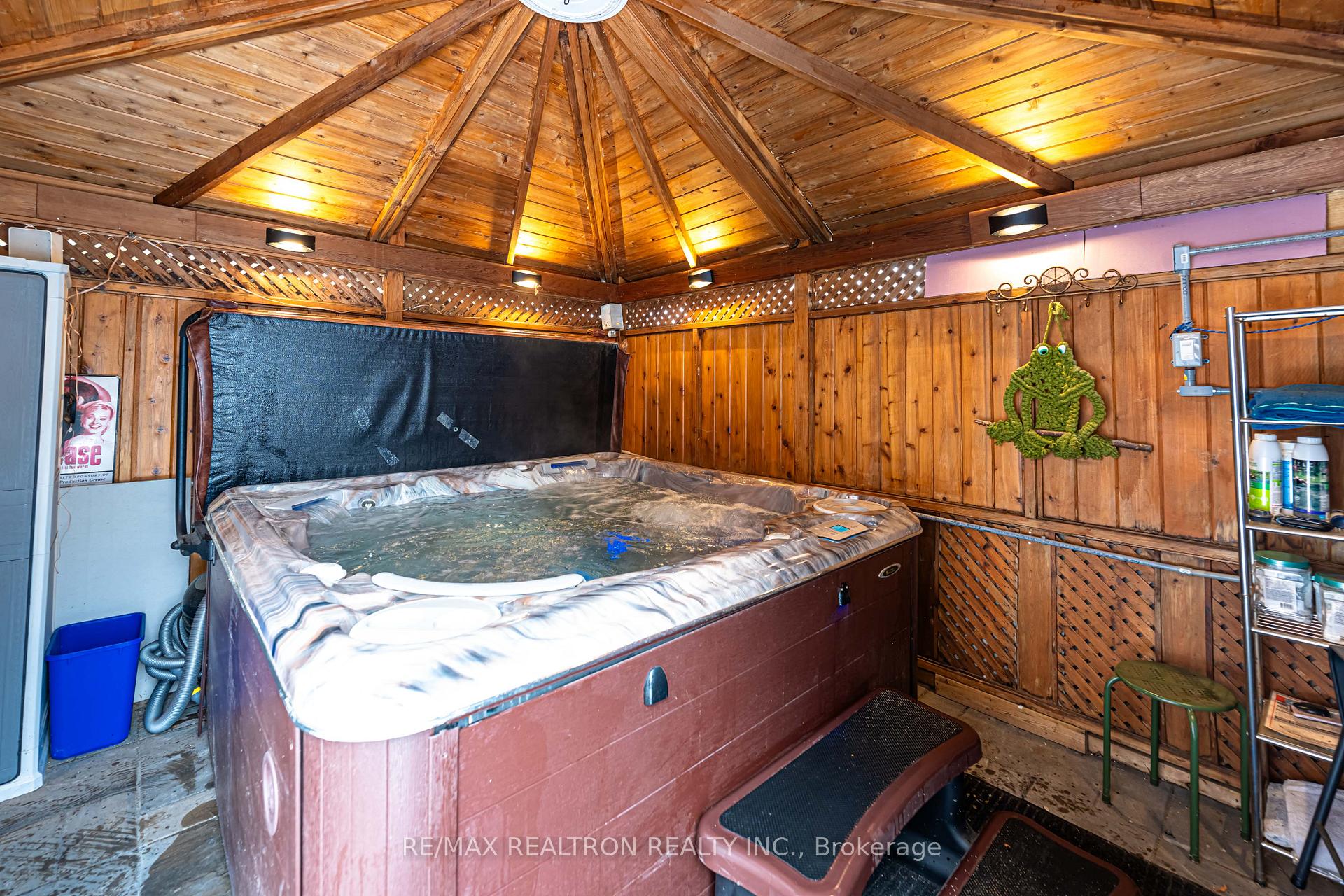 Photo 26 of 30 Green Meadow Crescent, Richmond Hill, Oak Ridges Lake Wilcox — HOMEH