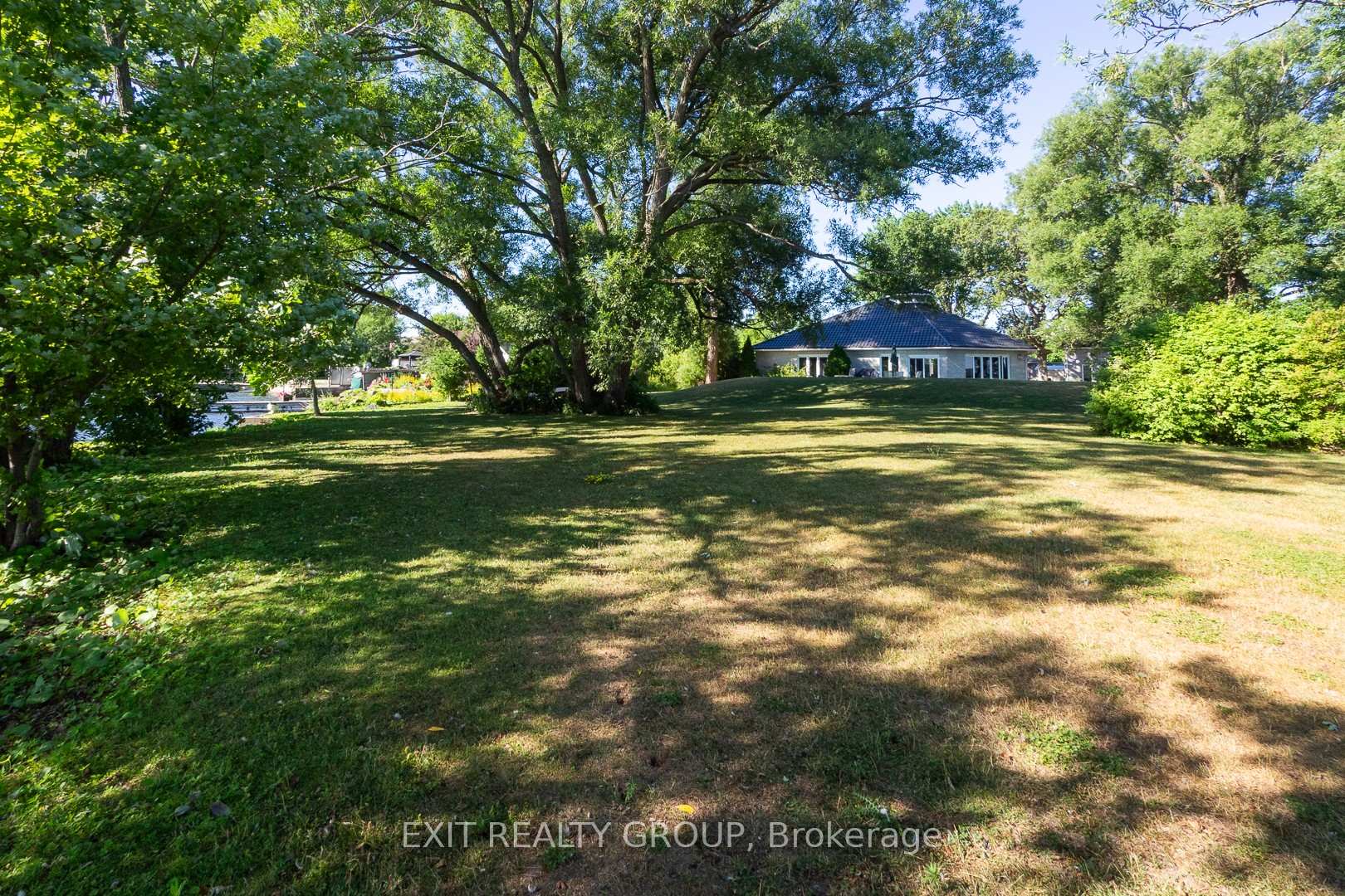 Photo 35 of 45 Peats Point Lane, Prince Edward County, Ameliasburg Ward — HOMEH