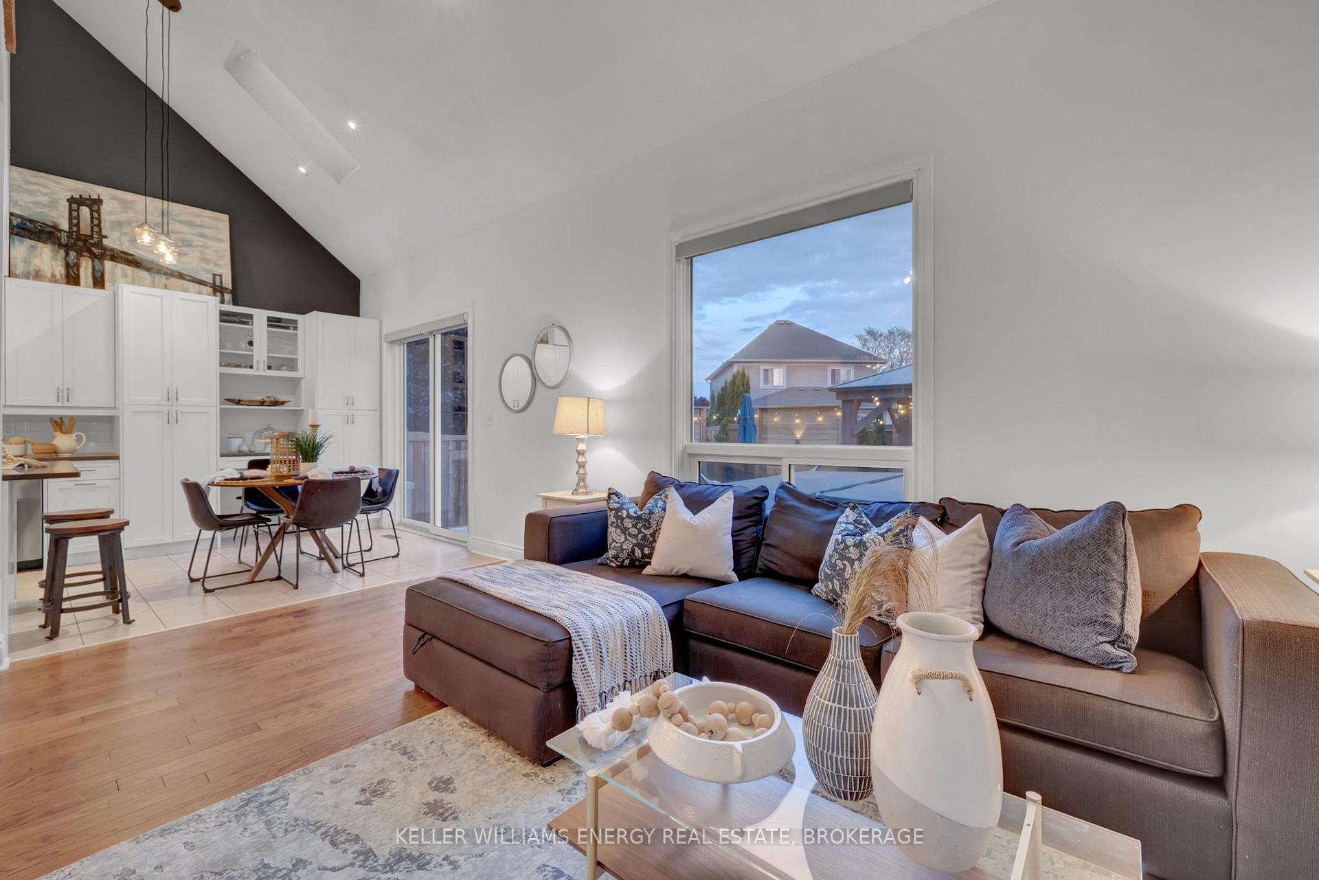Photo 7 of 65 Scadding Avenue, Whitby, Port Whitby — HOMEH