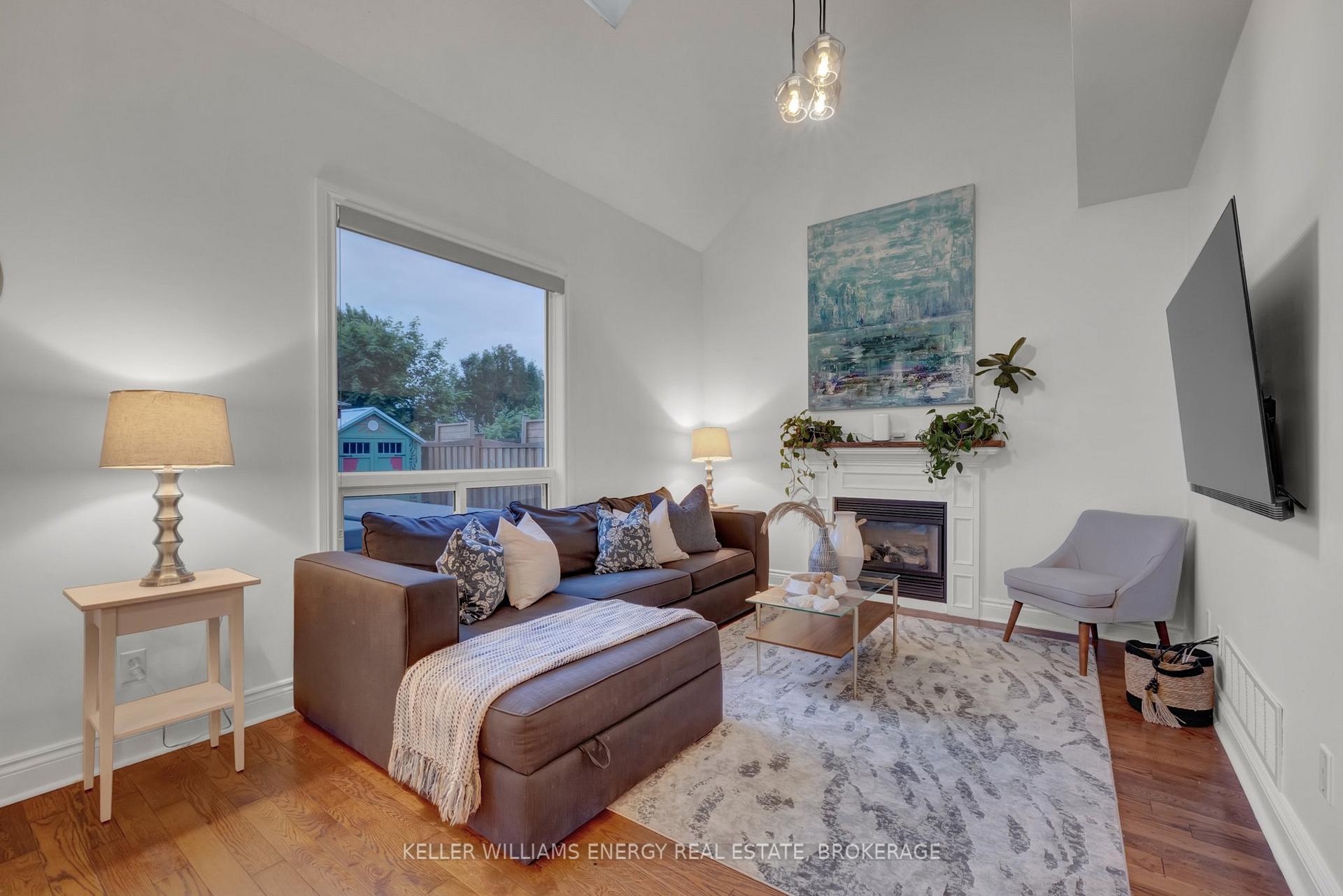 Photo 8 of 65 Scadding Avenue, Whitby, Port Whitby — HOMEH