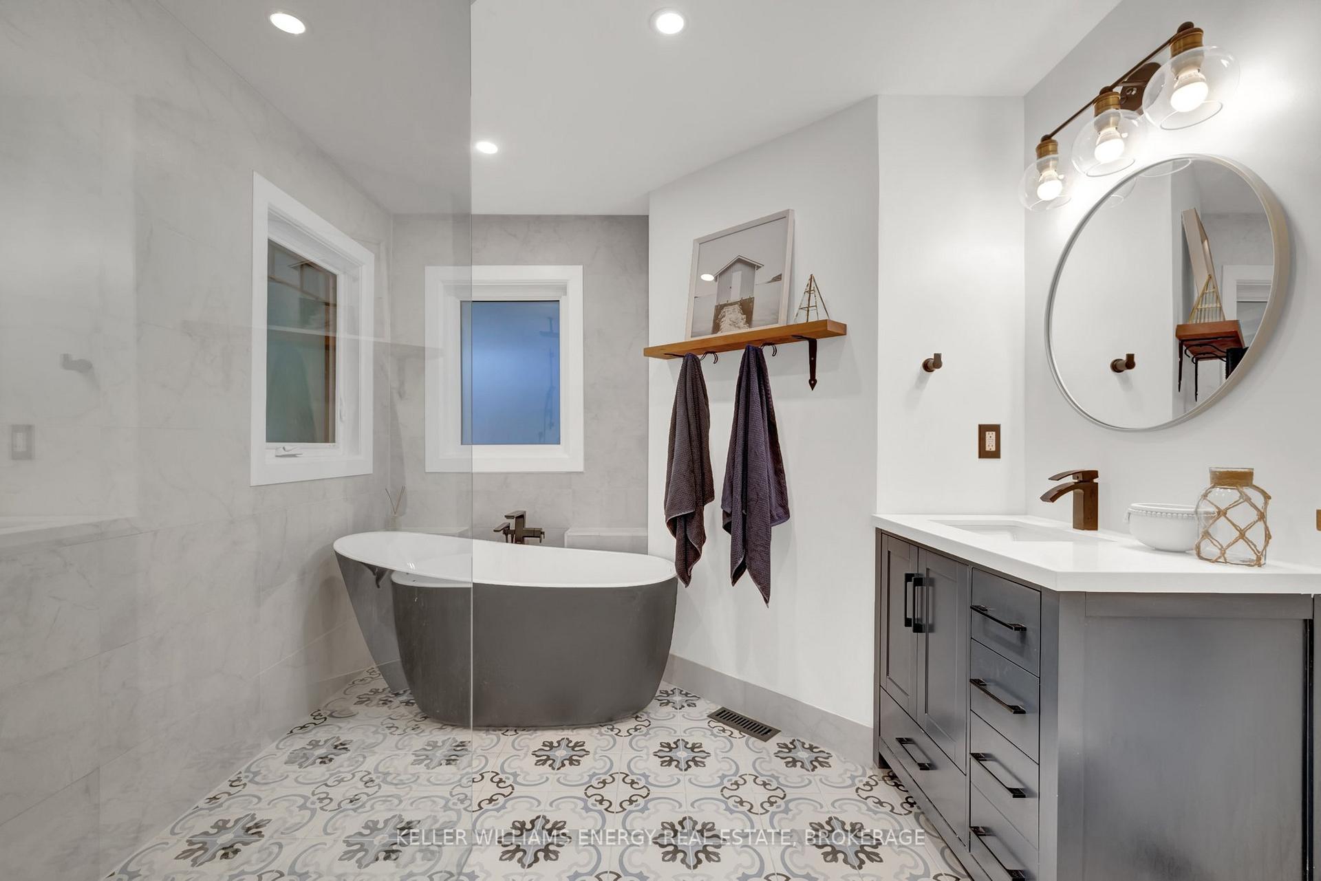 Photo 18 of 65 Scadding Avenue, Whitby, Port Whitby — HOMEH