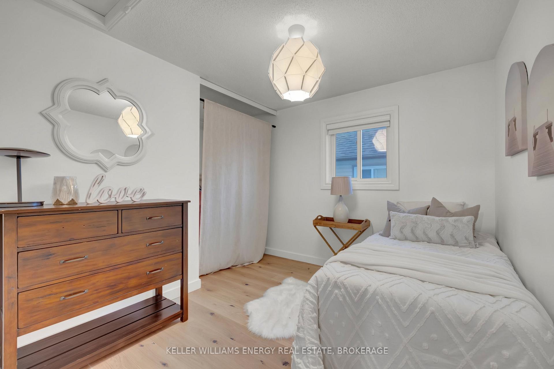 Photo 23 of 65 Scadding Avenue, Whitby, Port Whitby — HOMEH