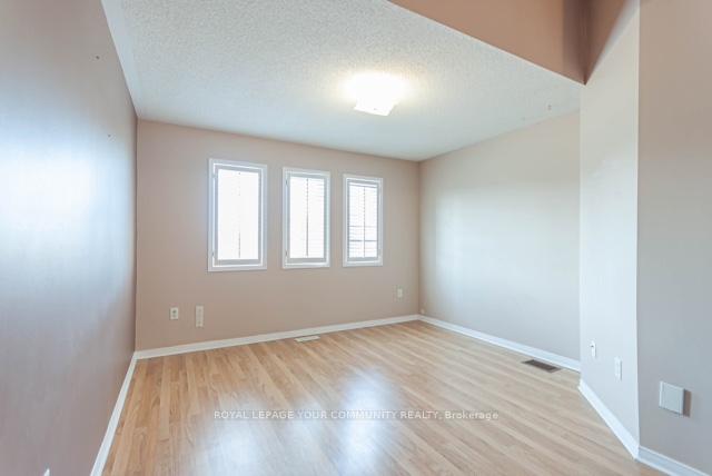 Photo 7 of 65 Brightsview Drive, Richmond Hill, Oak Ridges — HOMEH