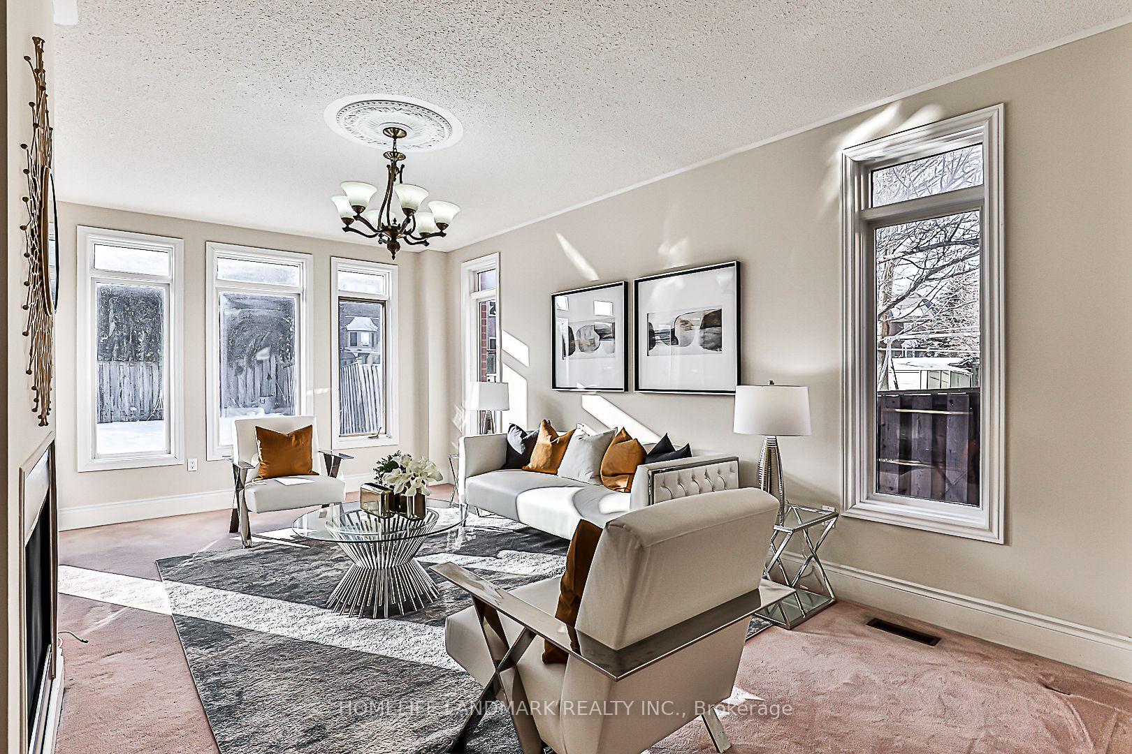 Photo 7 of 40 Kingmount Crescent, Richmond Hill, Bayview Hill — HOMEH