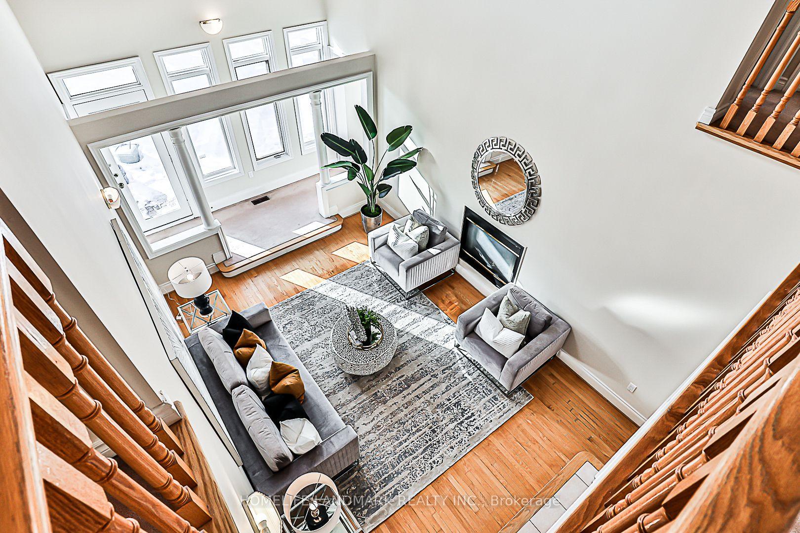 Photo 14 of 40 Kingmount Crescent, Richmond Hill, Bayview Hill — HOMEH