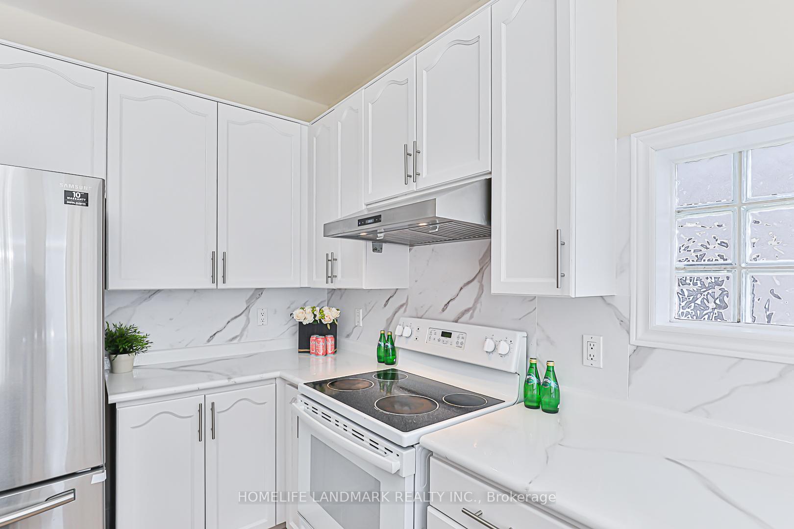 Photo 18 of 40 Kingmount Crescent, Richmond Hill, Bayview Hill — HOMEH