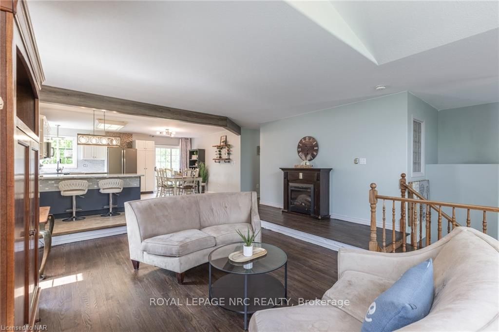 Photo 9 of 107 Colbeck Drive, Welland, Coyle Creek — HOMEH