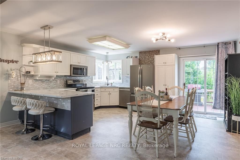 Photo 10 of 107 Colbeck Drive, Welland, Coyle Creek — HOMEH