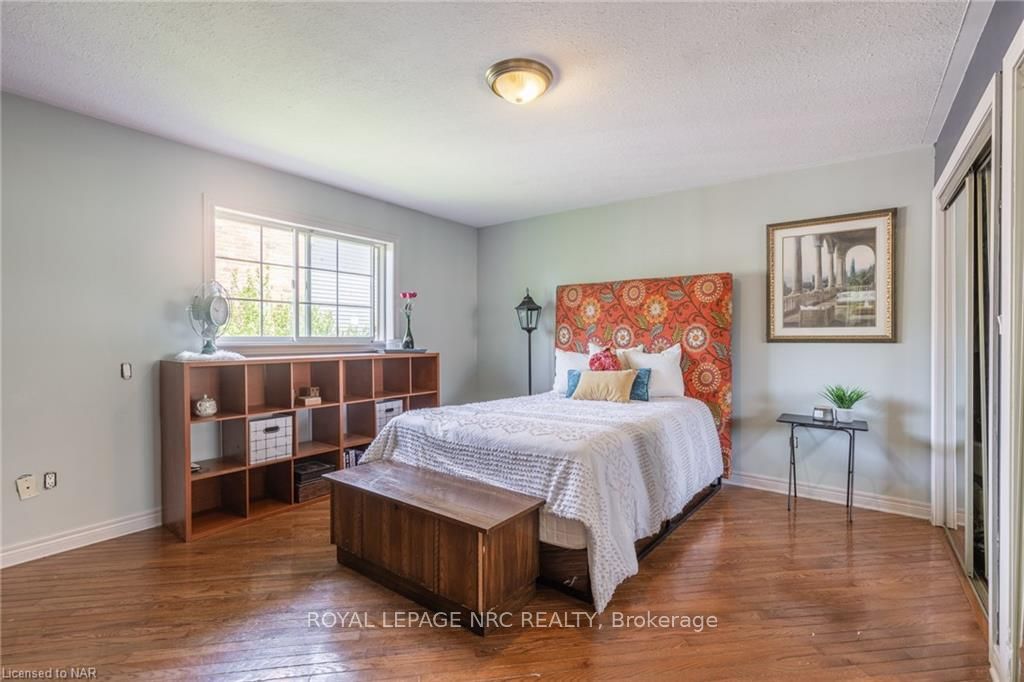 Photo 15 of 107 Colbeck Drive, Welland, Coyle Creek — HOMEH