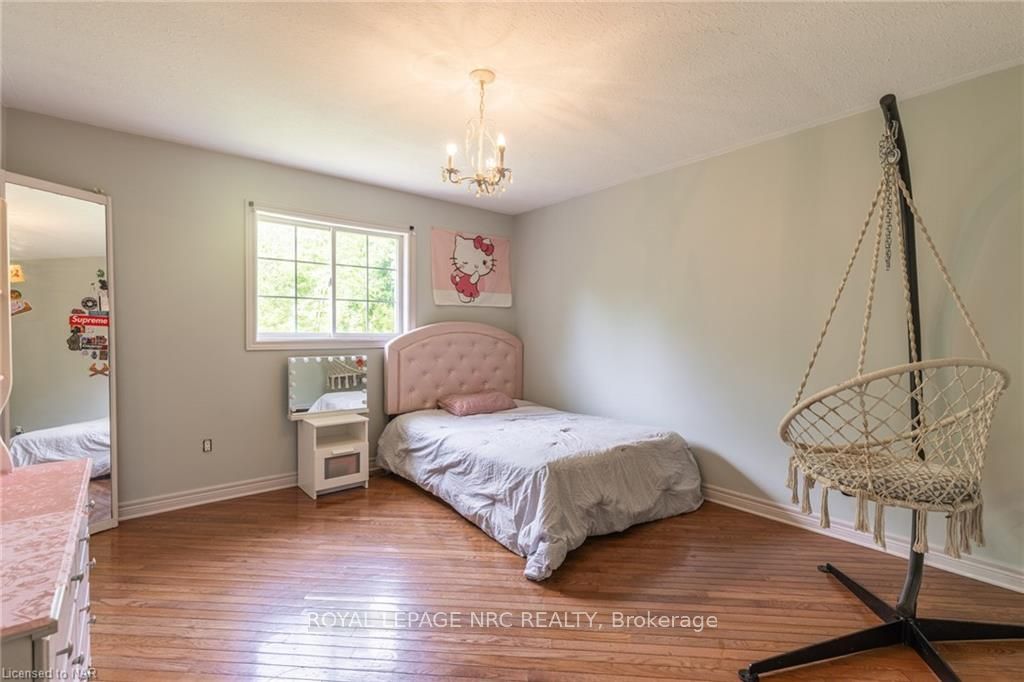 Photo 16 of 107 Colbeck Drive, Welland, Coyle Creek — HOMEH
