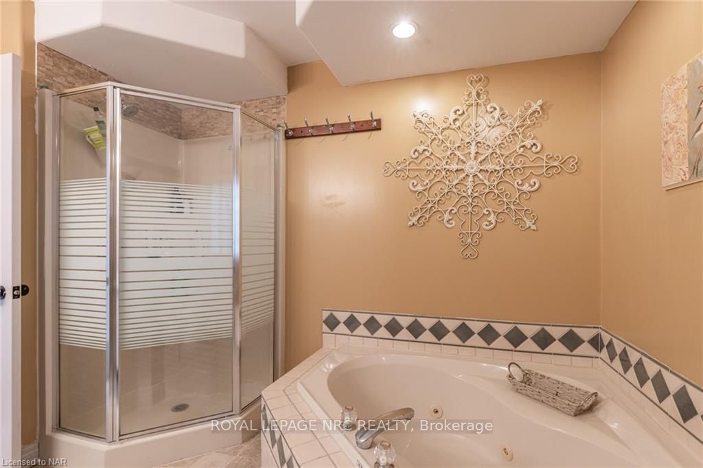 Photo 19 of 107 Colbeck Drive, Welland, Coyle Creek — HOMEH