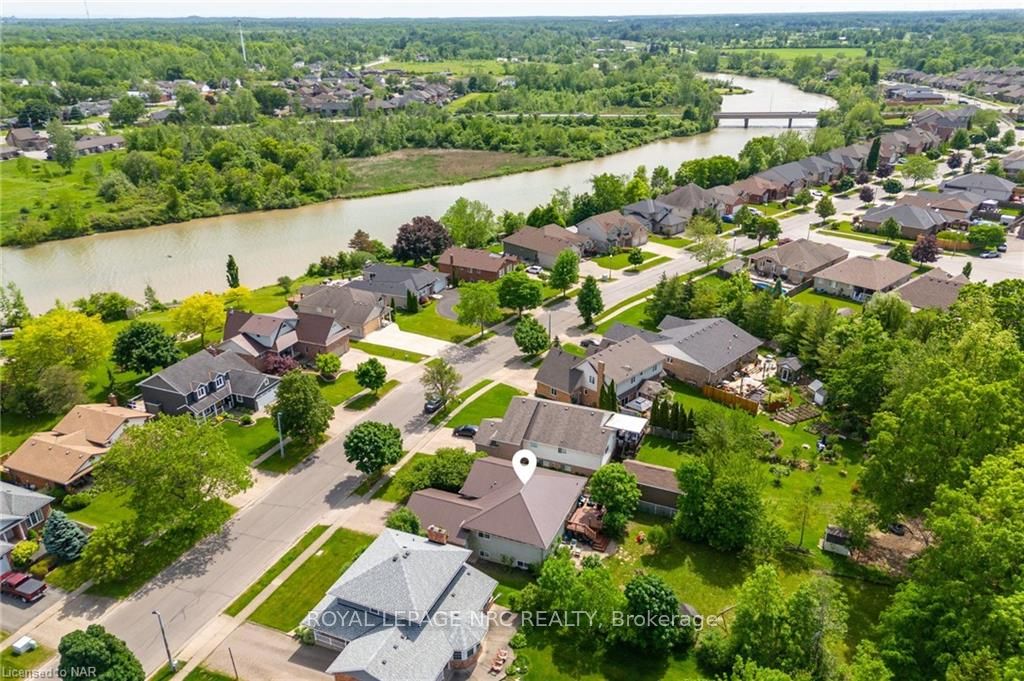 Photo 35 of 107 Colbeck Drive, Welland, Coyle Creek — HOMEH