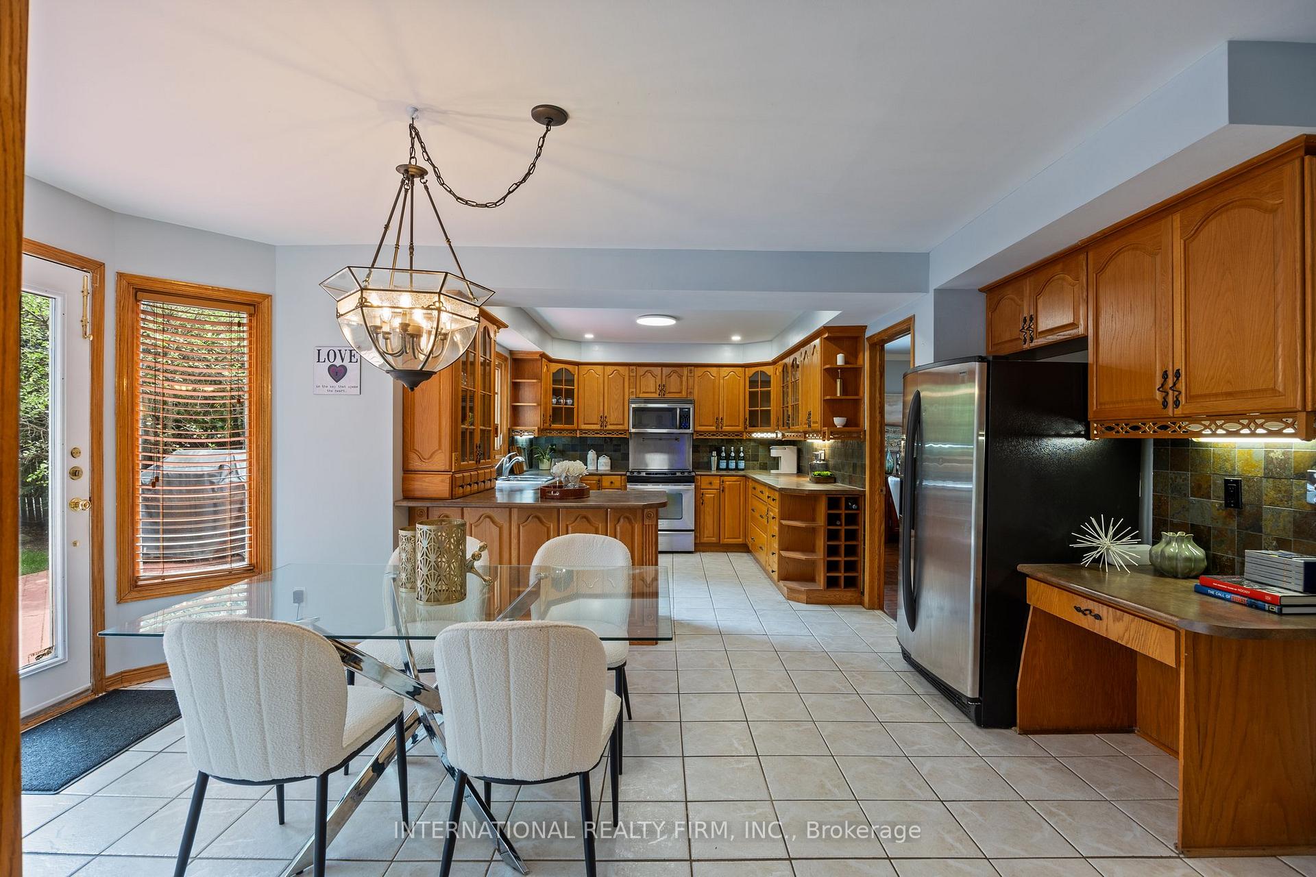 Photo 14 of 7 Briargreen Court, Whitby, Williamsburg — HOMEH