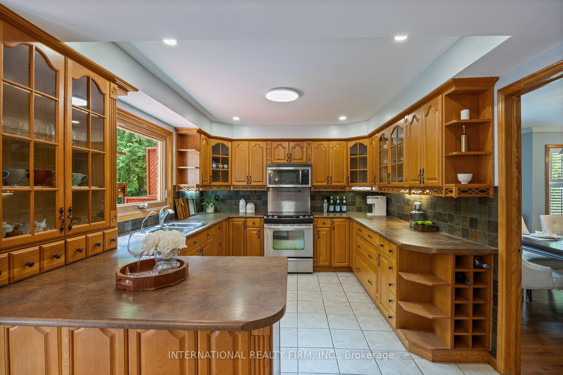 Photo 15 of 7 Briargreen Court, Whitby, Williamsburg — HOMEH