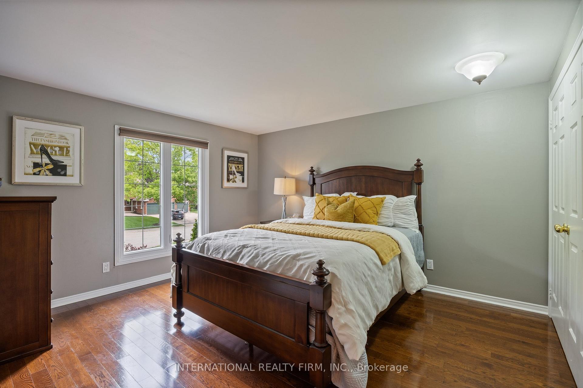 Photo 28 of 7 Briargreen Court, Whitby, Williamsburg — HOMEH