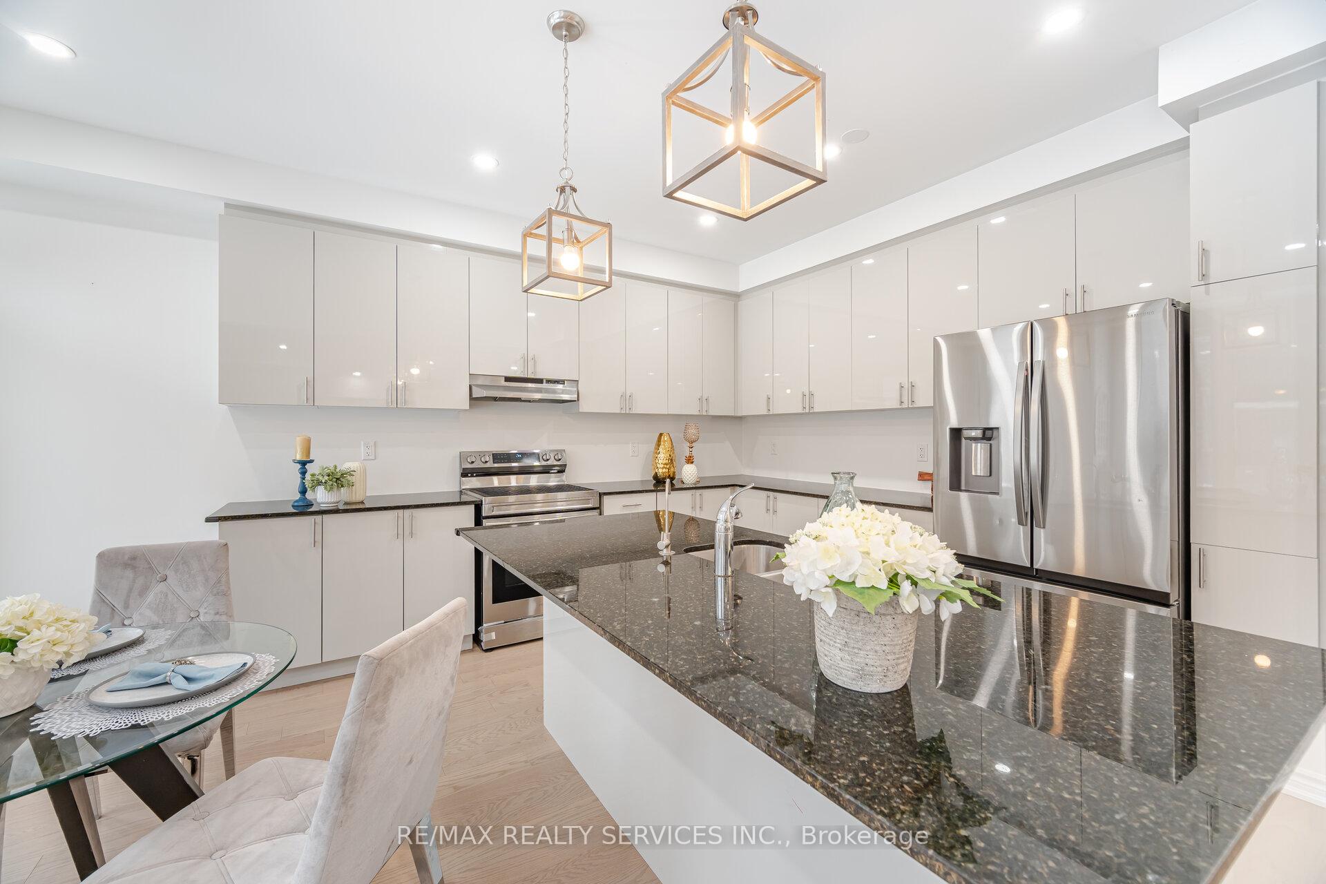 Photo 2 of 1420 Swallowtail Lane, Pickering, Rural Pickering — HOMEH