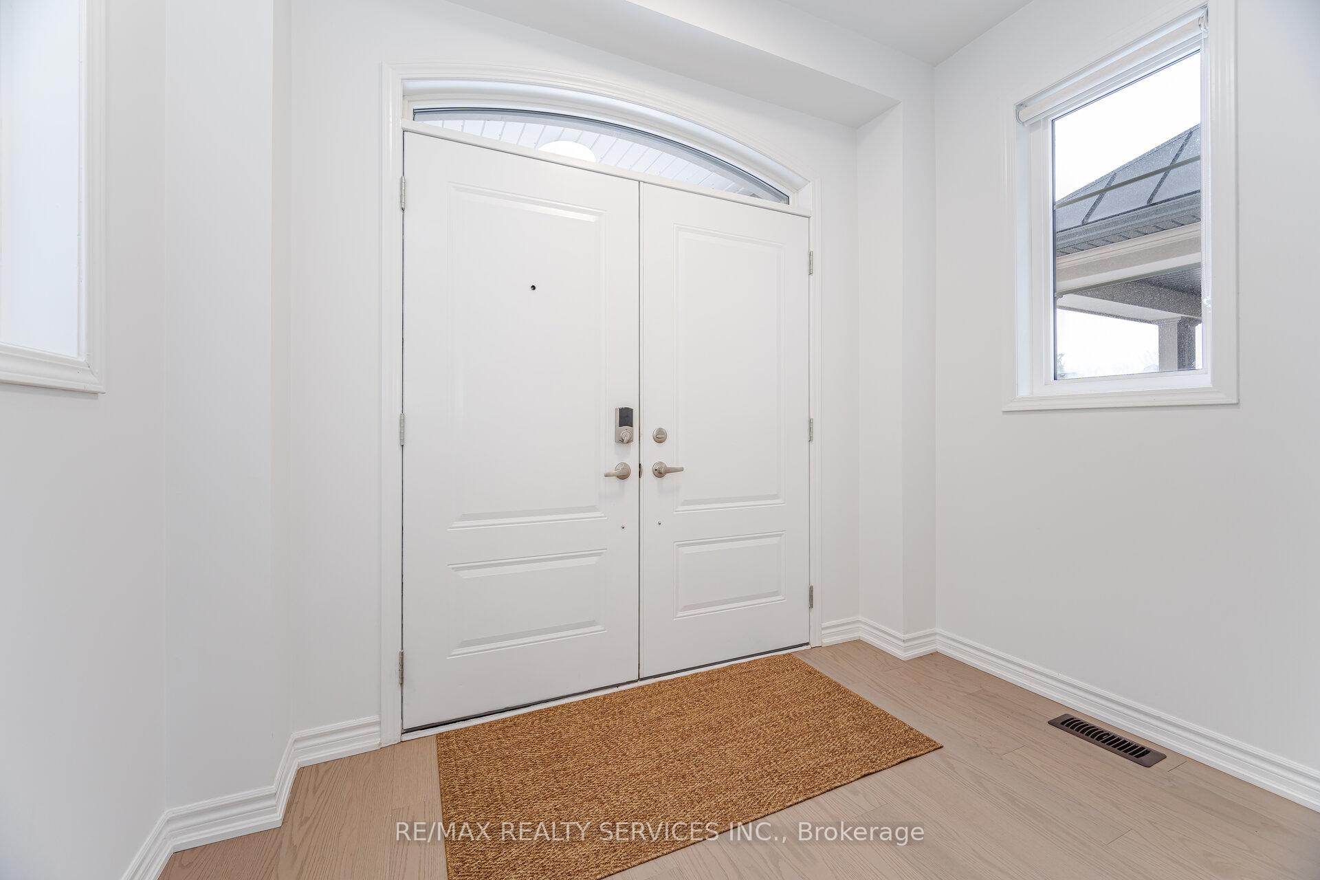 Photo 7 of 1420 Swallowtail Lane, Pickering, Rural Pickering — HOMEH