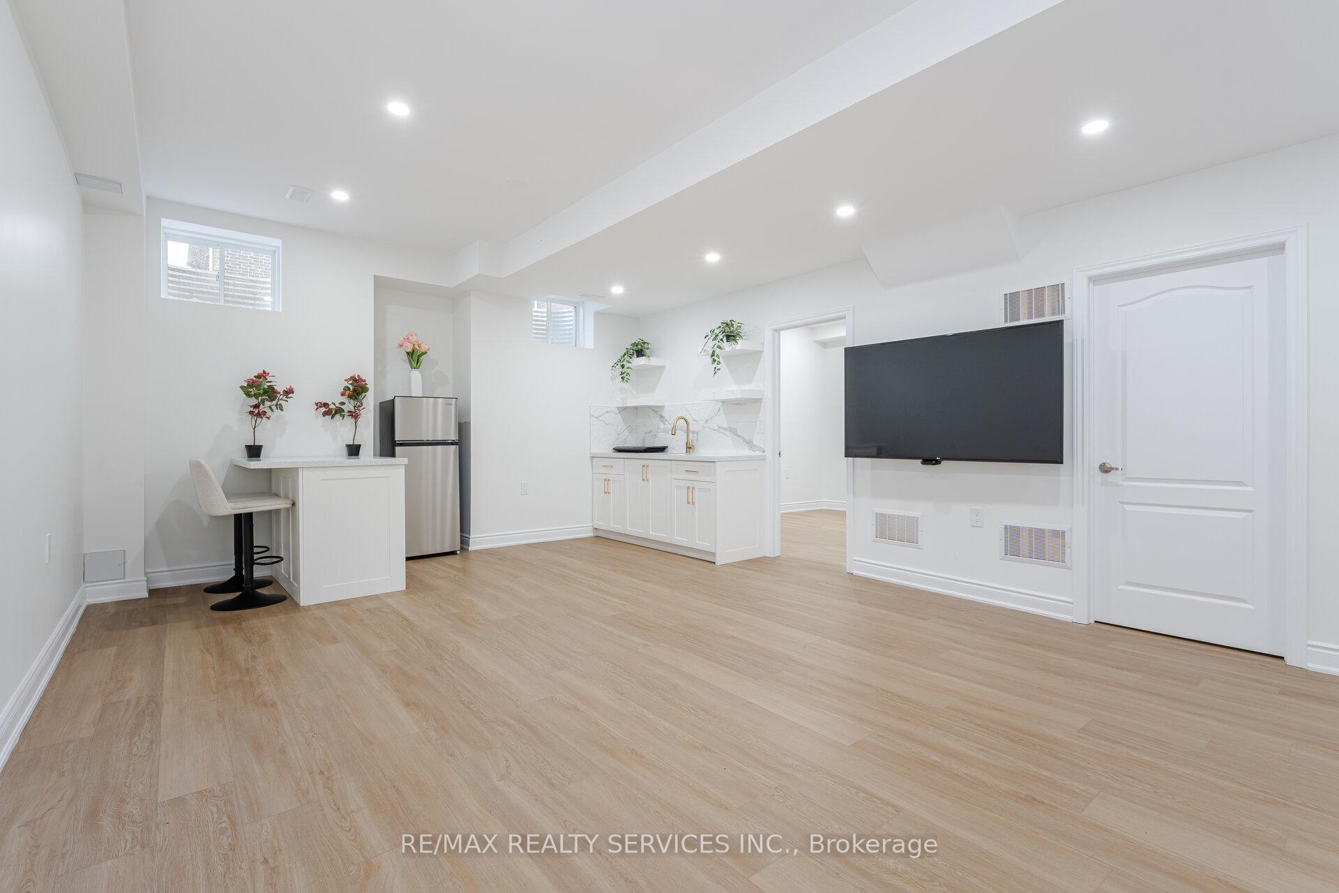 Photo 41 of 1420 Swallowtail Lane, Pickering, Rural Pickering — HOMEH