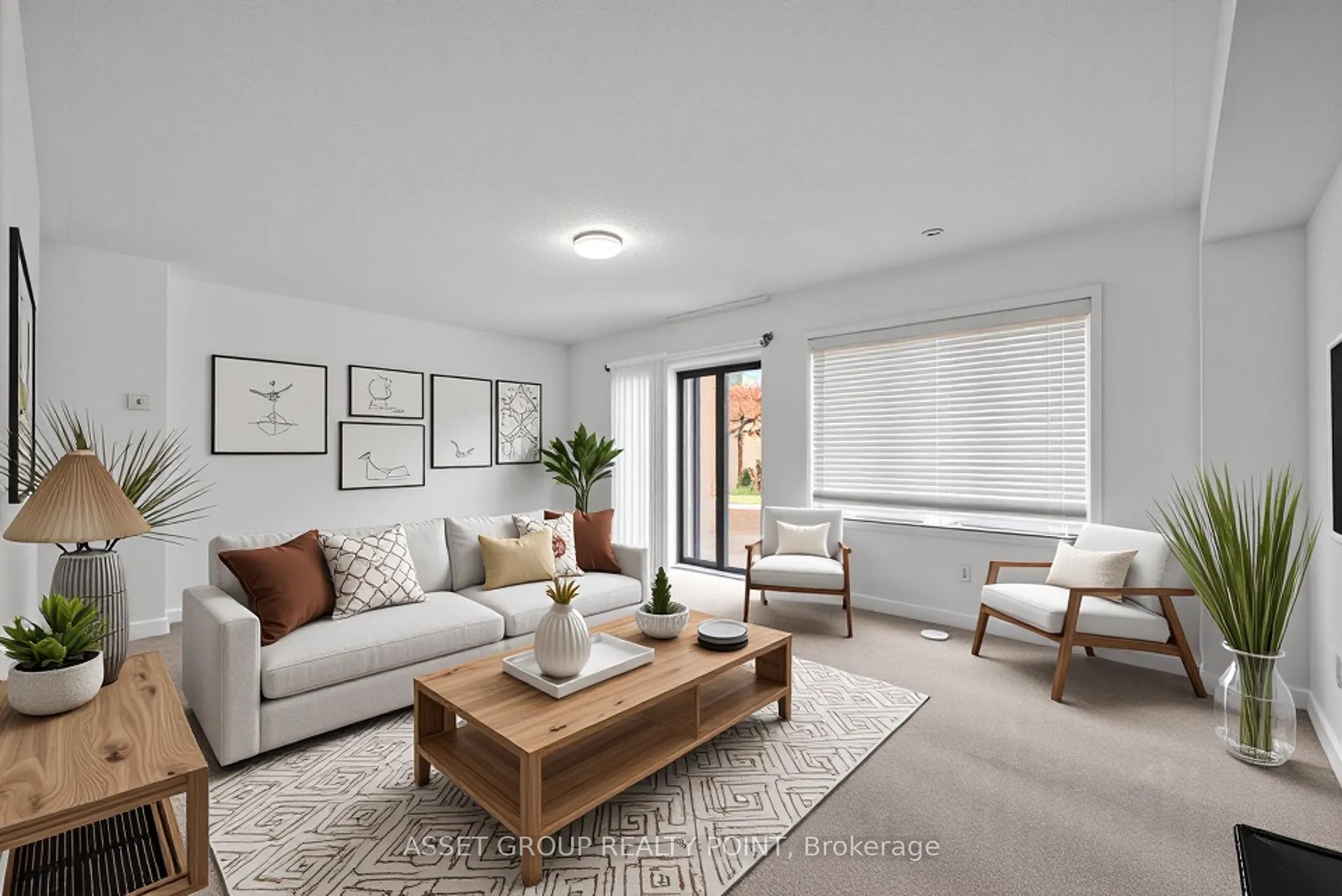 Photo 5 of 12 Calloway Way, Whitby, Downtown Whitby — HOMEH