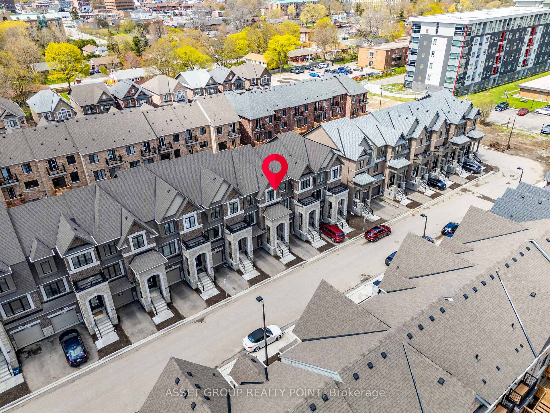 Photo 35 of 12 Calloway Way, Whitby, Downtown Whitby — HOMEH