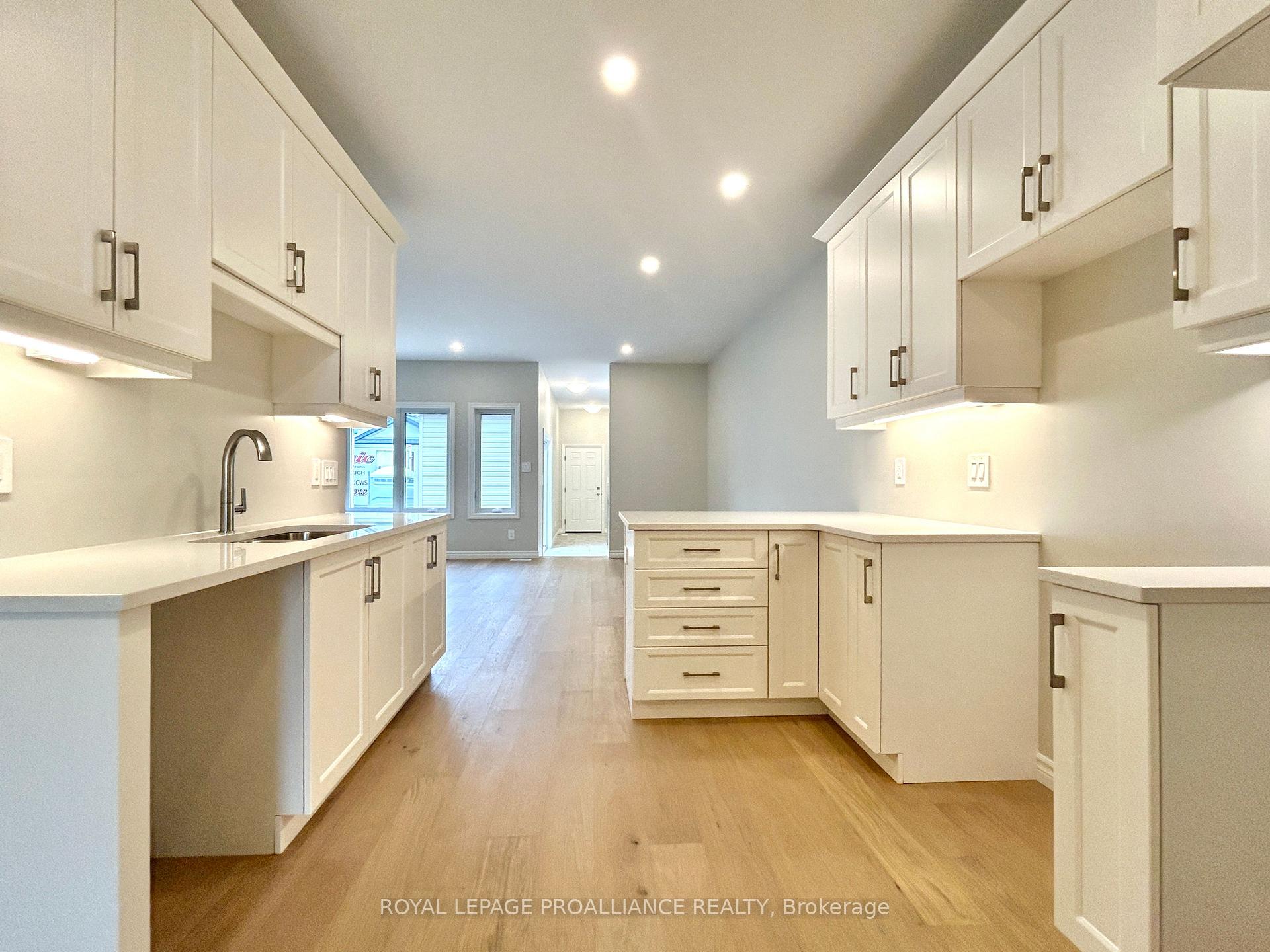 Photo 12 of 29 Athabaska Drive, Belleville, Thurlow Ward — HOMEH