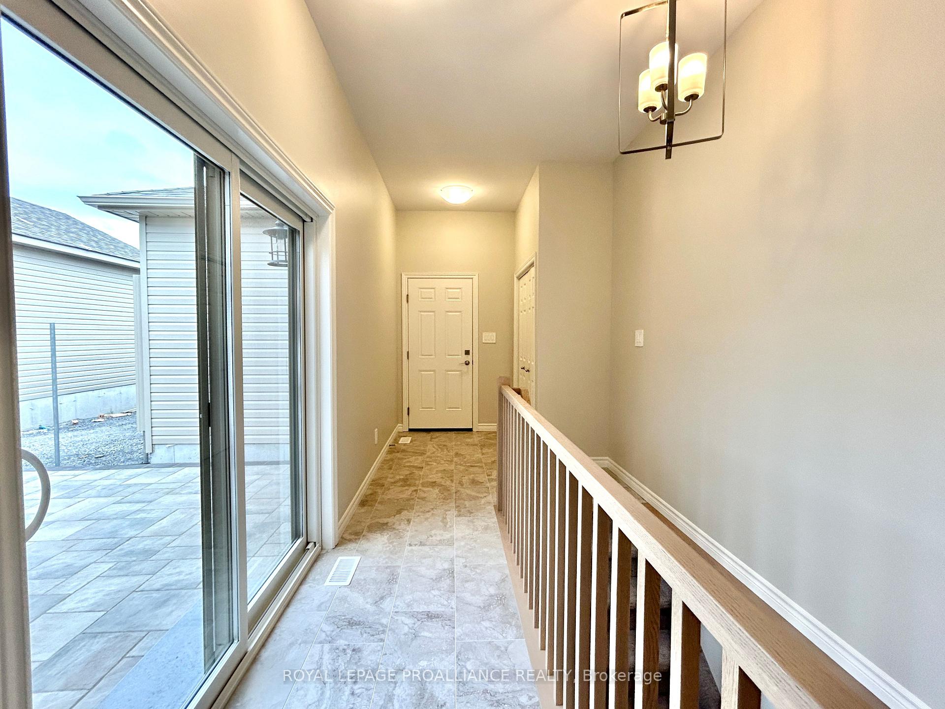 Photo 18 of 29 Athabaska Drive, Belleville, Thurlow Ward — HOMEH