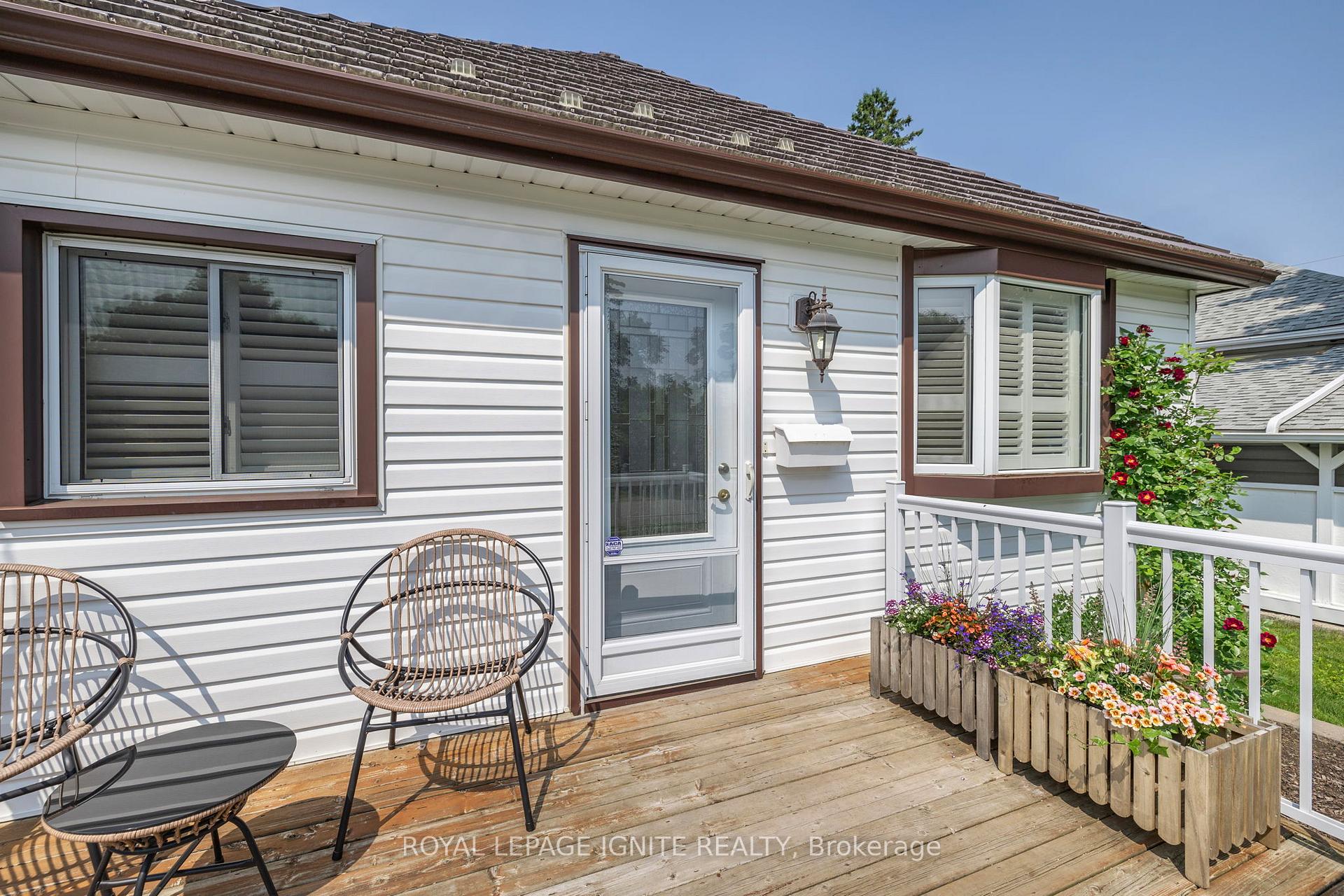 Photo 4 of 514 Perry Street, Whitby, Downtown Whitby — HOMEH
