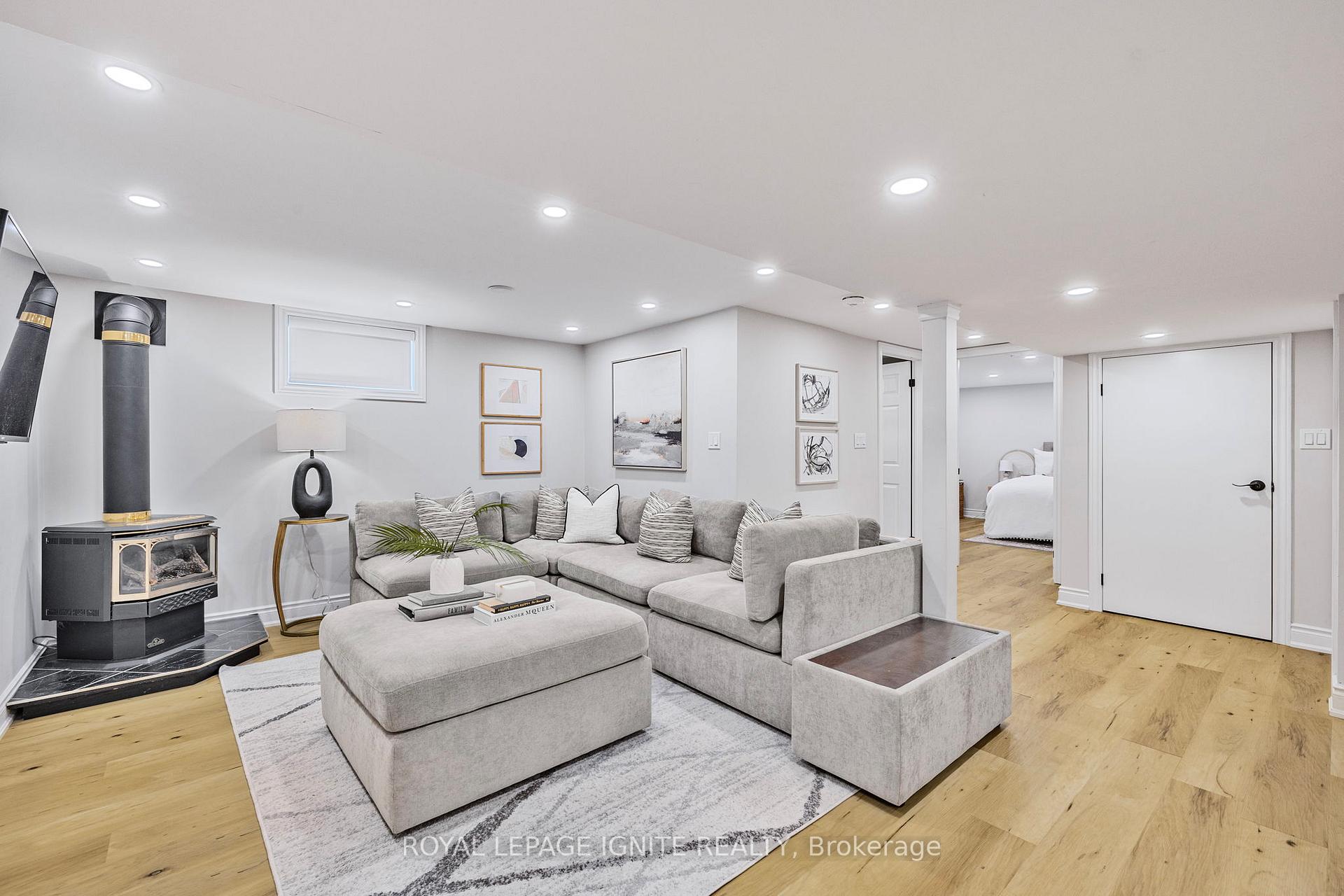 Photo 22 of 514 Perry Street, Whitby, Downtown Whitby — HOMEH