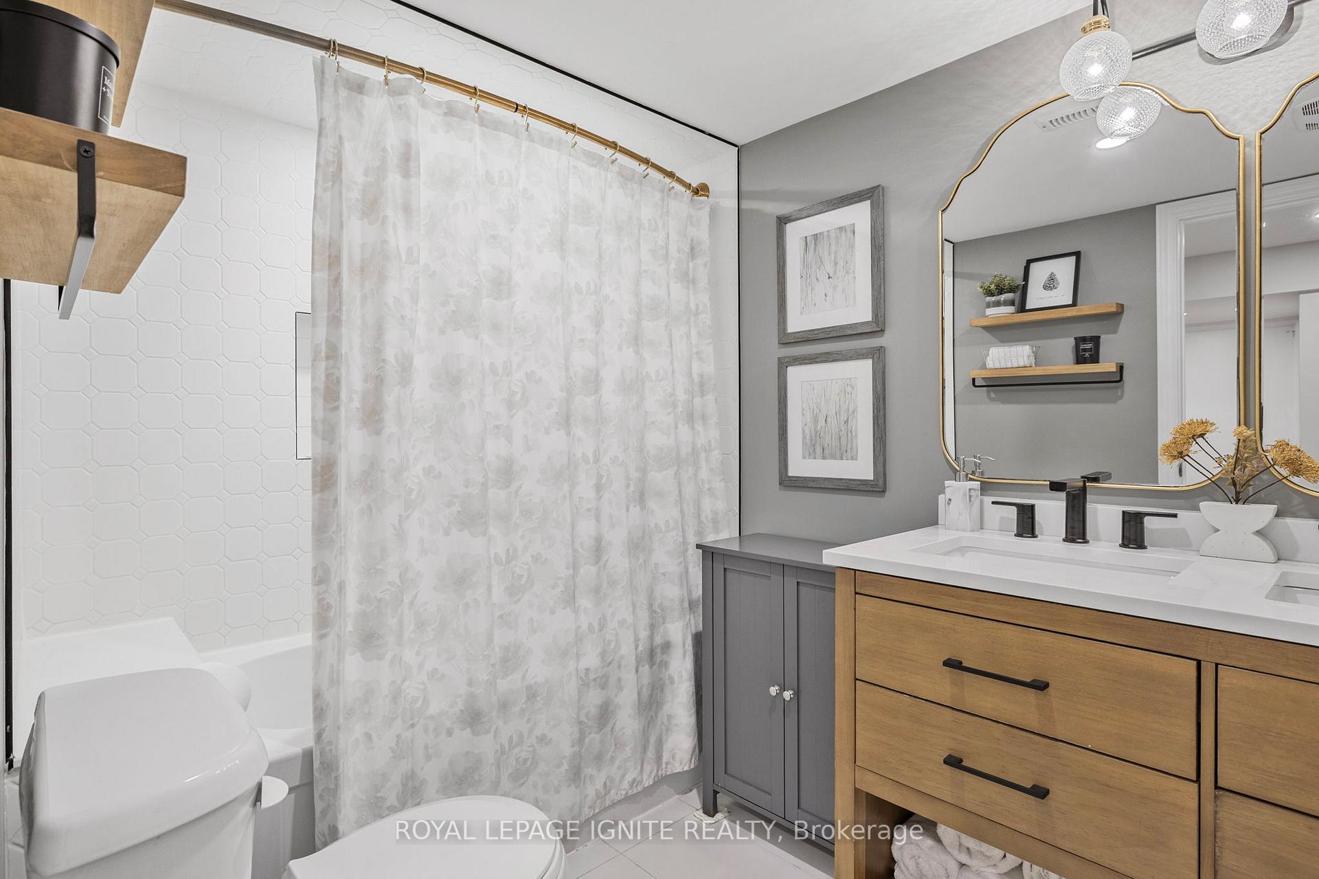 Photo 31 of 514 Perry Street, Whitby, Downtown Whitby — HOMEH