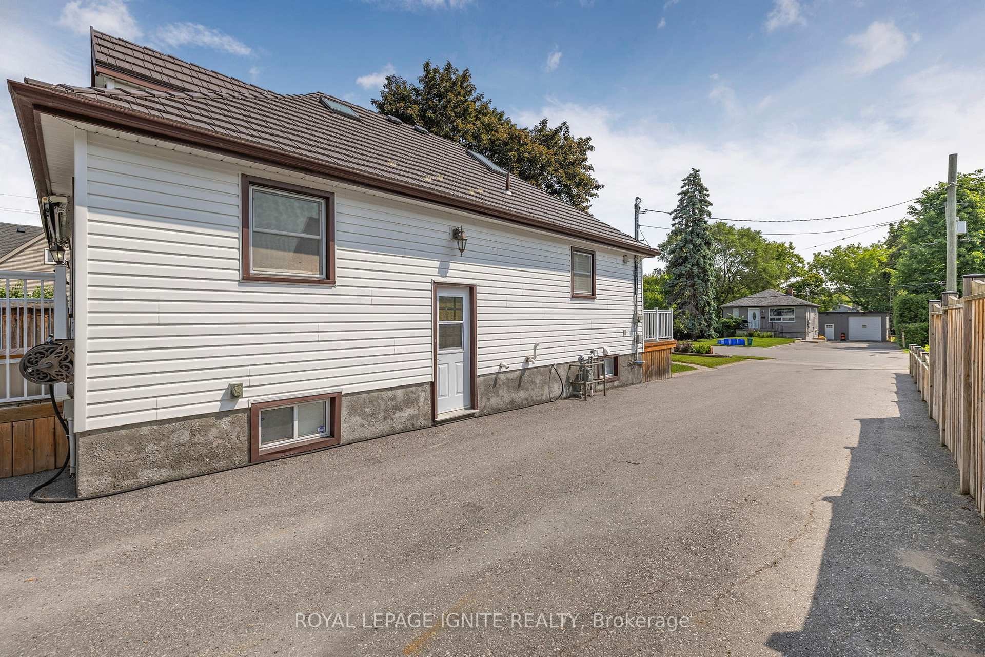 Photo 34 of 514 Perry Street, Whitby, Downtown Whitby — HOMEH