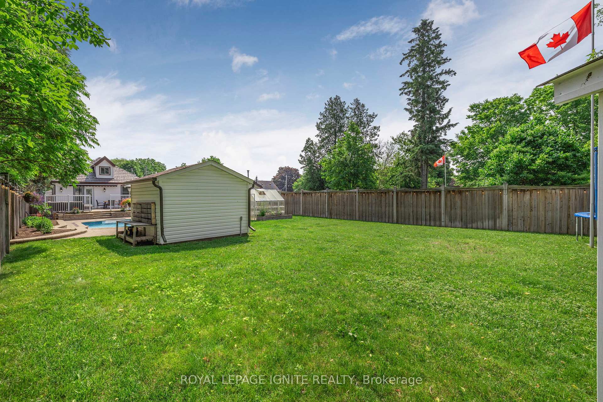 Photo 44 of 514 Perry Street, Whitby, Downtown Whitby — HOMEH