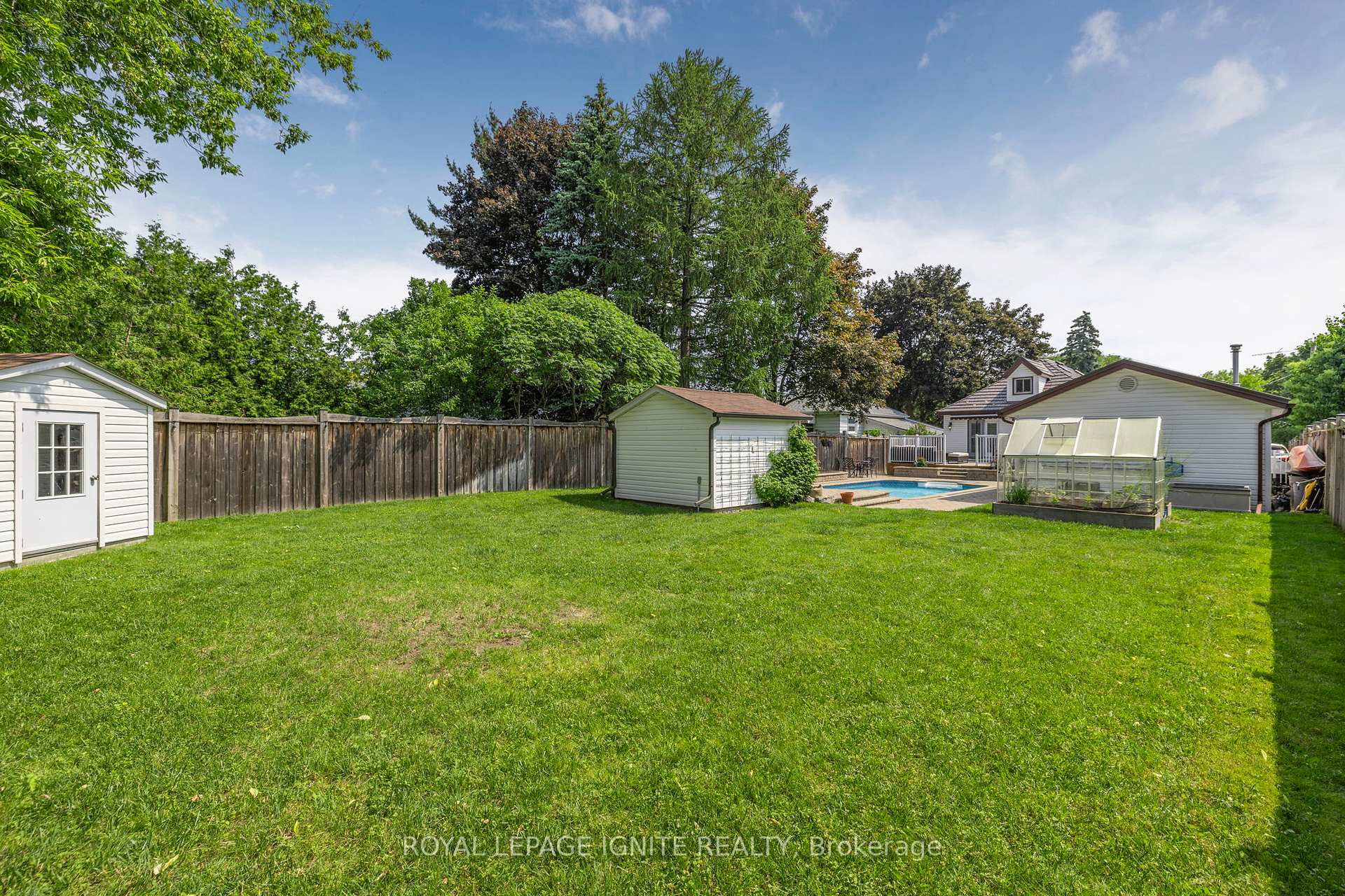 Photo 45 of 514 Perry Street, Whitby, Downtown Whitby — HOMEH