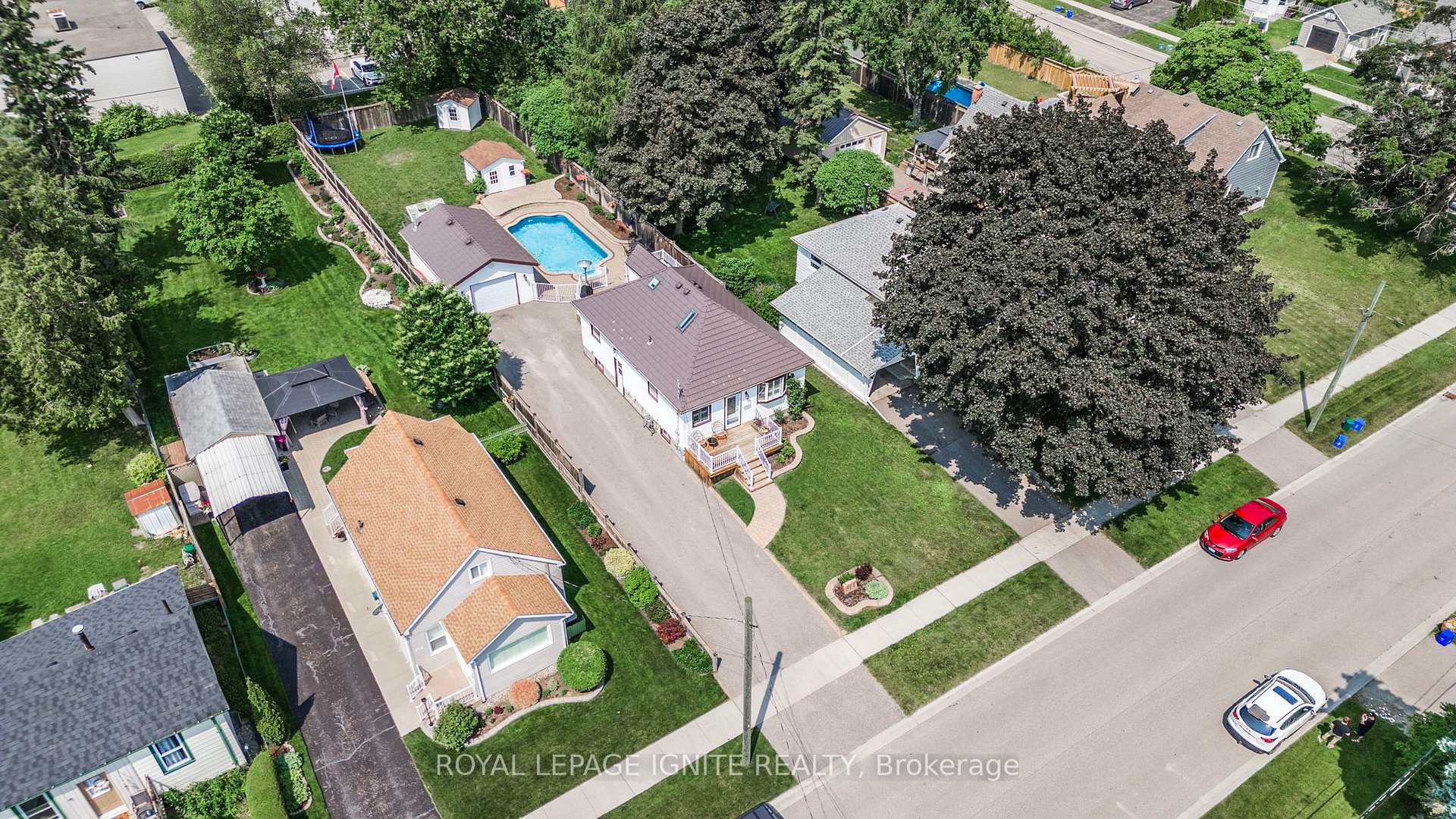 Photo 49 of 514 Perry Street, Whitby, Downtown Whitby — HOMEH