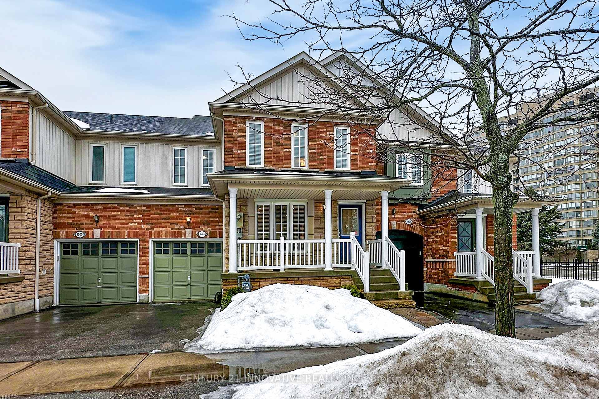Photo 1 of 1503 Avonmore Square, Pickering, Town Centre — HOMEH