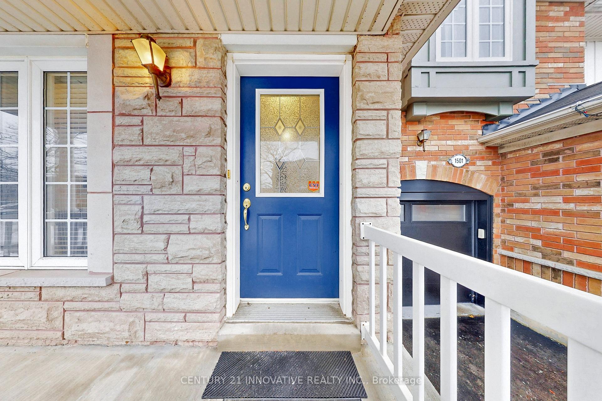 Photo 3 of 1503 Avonmore Square, Pickering, Town Centre — HOMEH