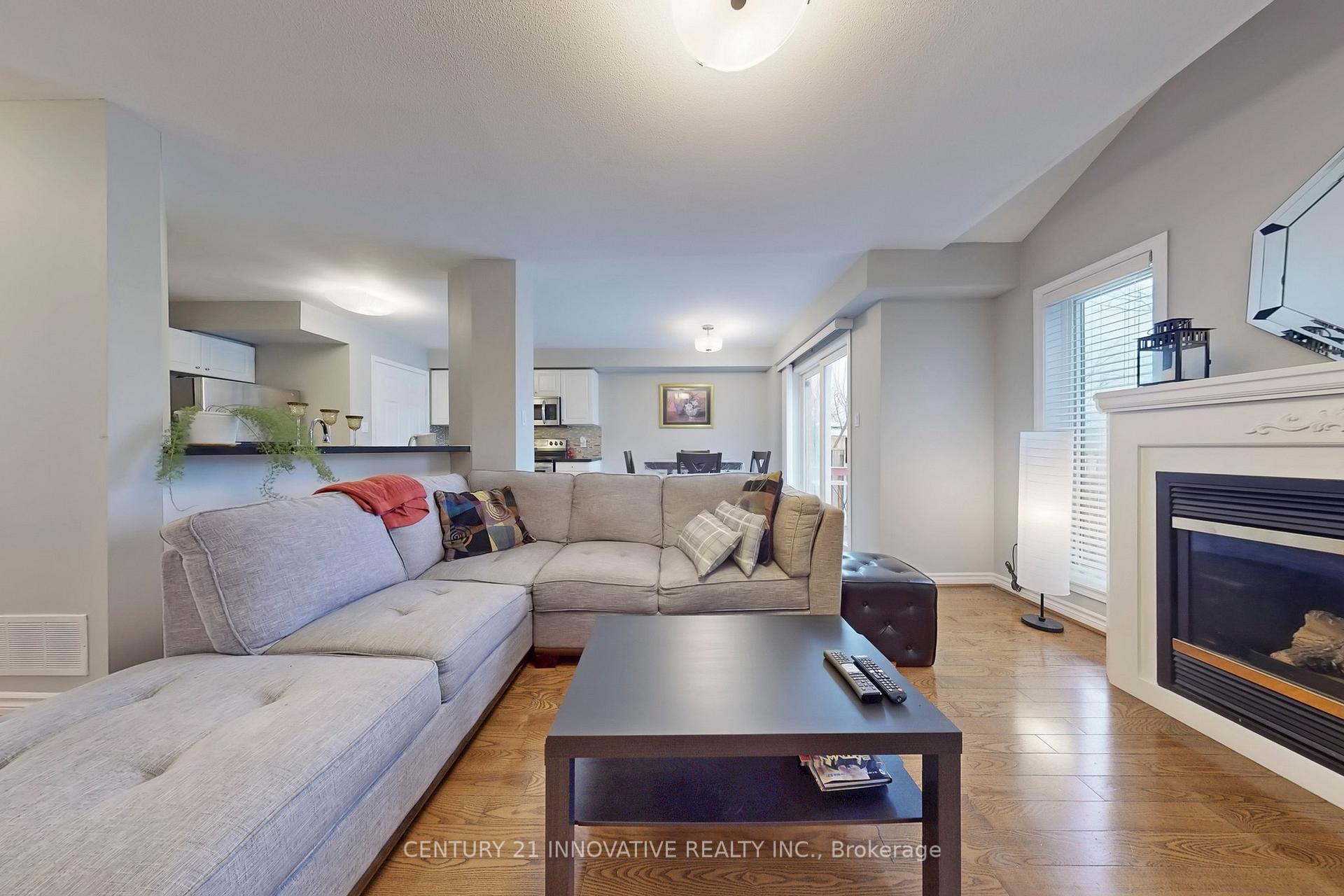 Photo 5 of 1503 Avonmore Square, Pickering, Town Centre — HOMEH