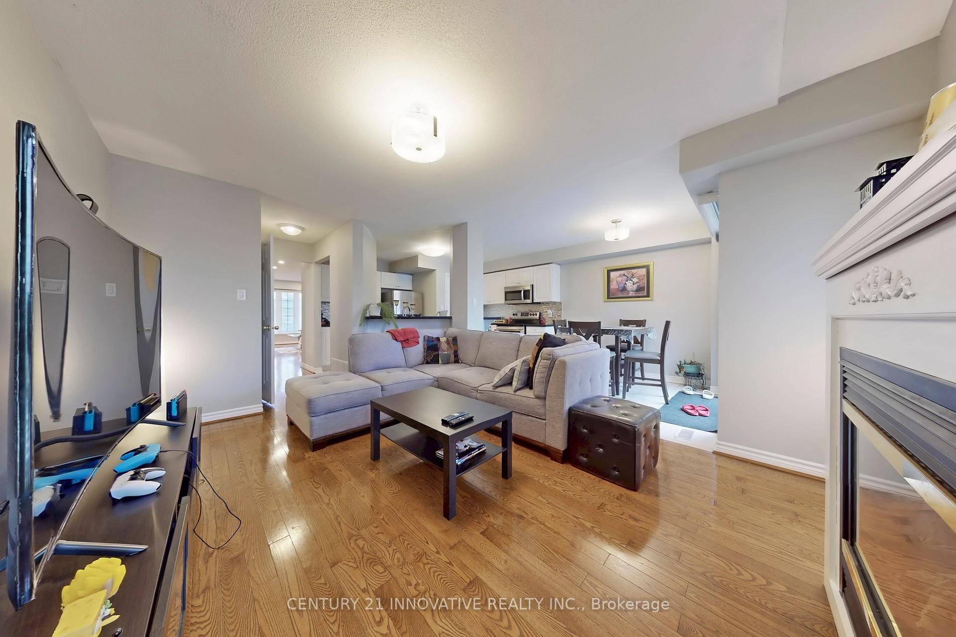 Photo 6 of 1503 Avonmore Square, Pickering, Town Centre — HOMEH