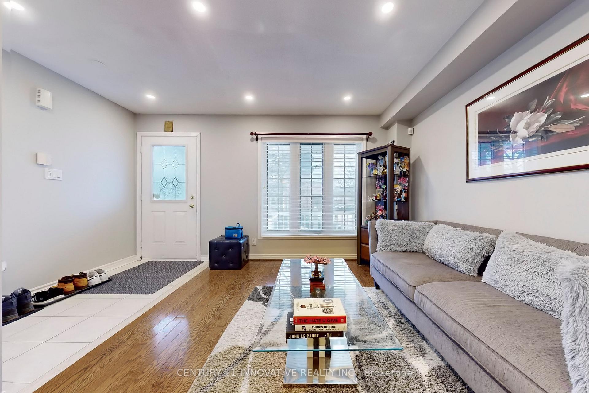 Photo 8 of 1503 Avonmore Square, Pickering, Town Centre — HOMEH