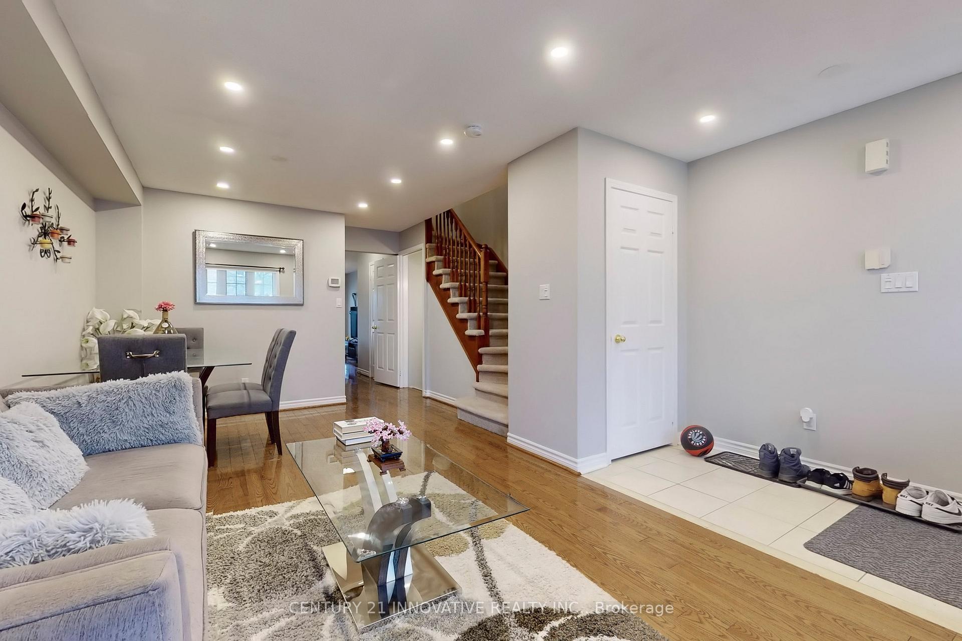 Photo 10 of 1503 Avonmore Square, Pickering, Town Centre — HOMEH