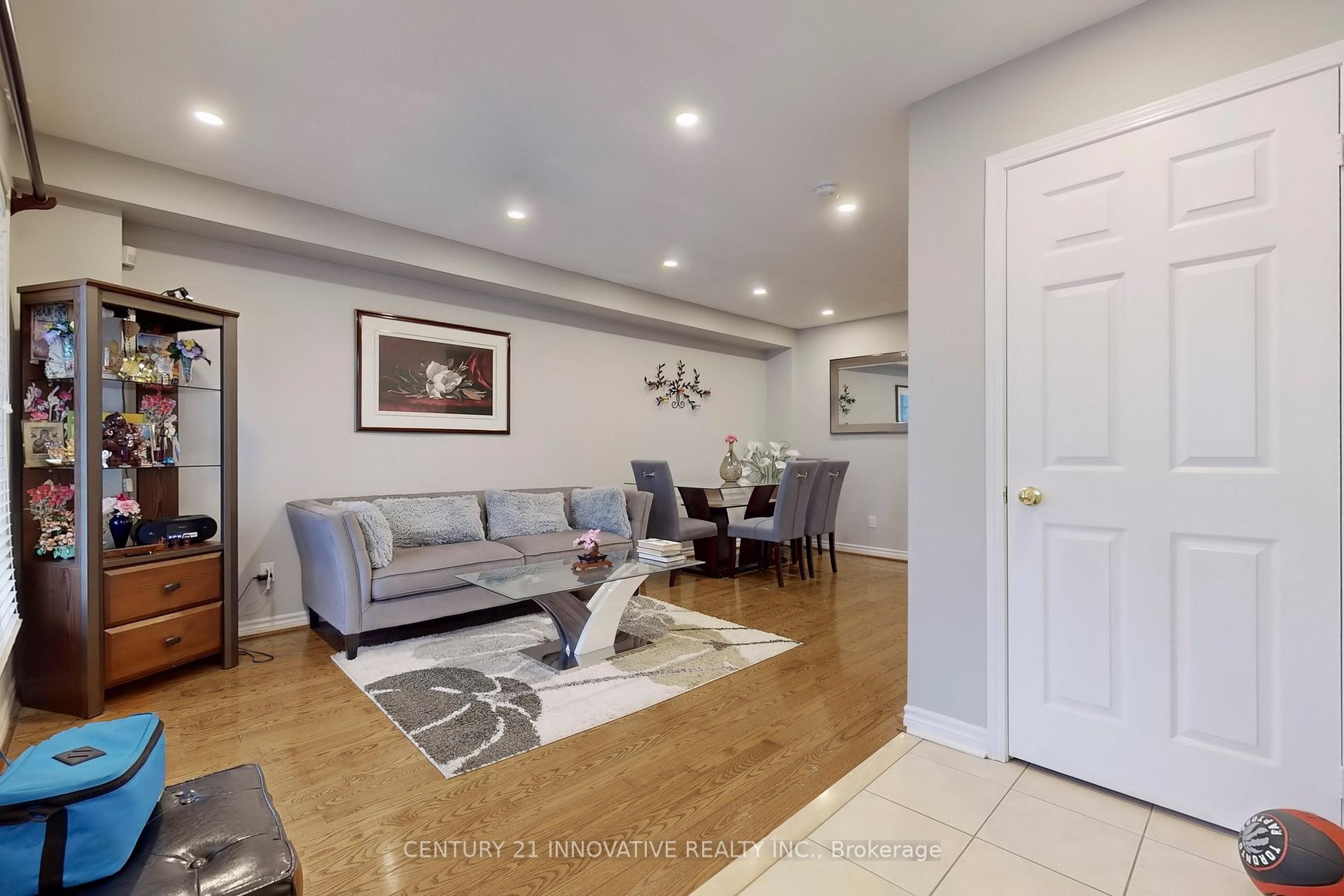 Photo 23 of 1503 Avonmore Square, Pickering, Town Centre — HOMEH